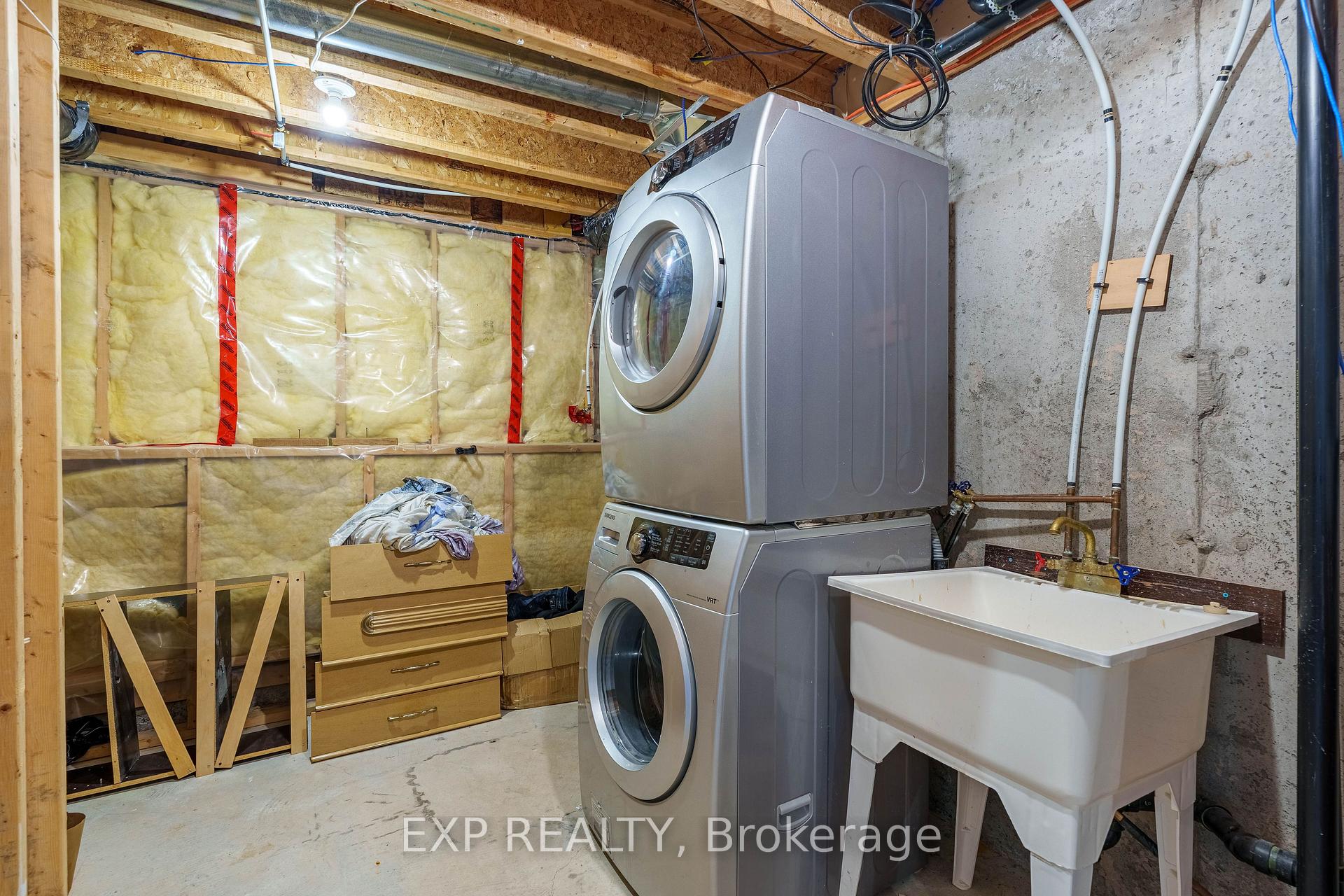 Photo 23 of 333 Rolling Meadow Crescent, Ottawa, Mer Bleue/Bradley Estates/Anderson Park — HOMEH
