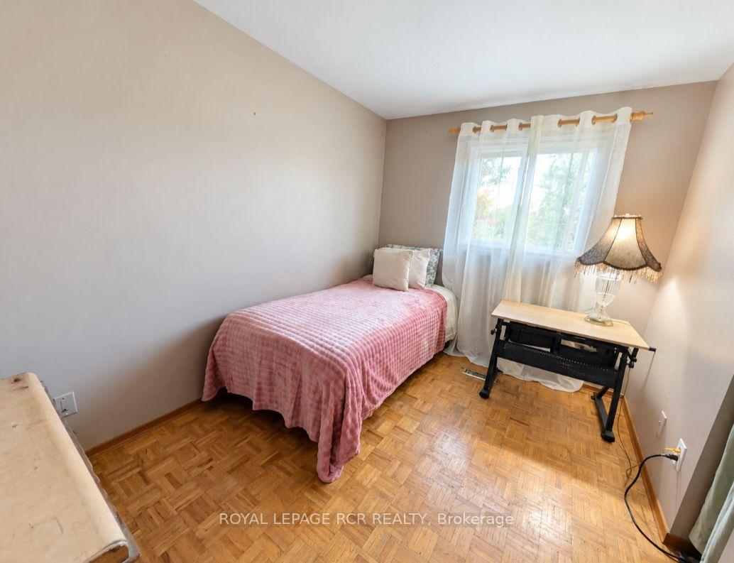 Photo 13 of 26 Graymar Road, Brampton, Northgate — HOMEH