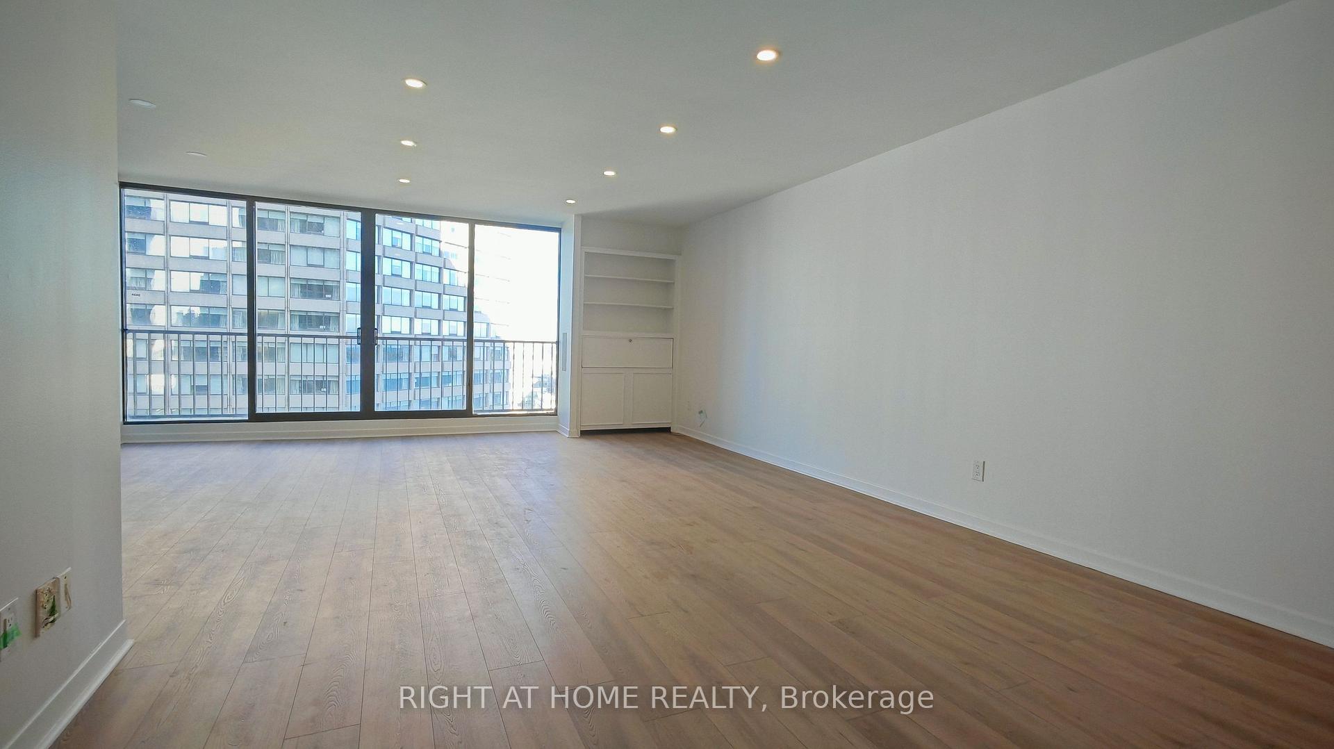 Photo 1 of Unit 2434, 33 Harbour Square, Toronto, Waterfront Communities — HOMEH