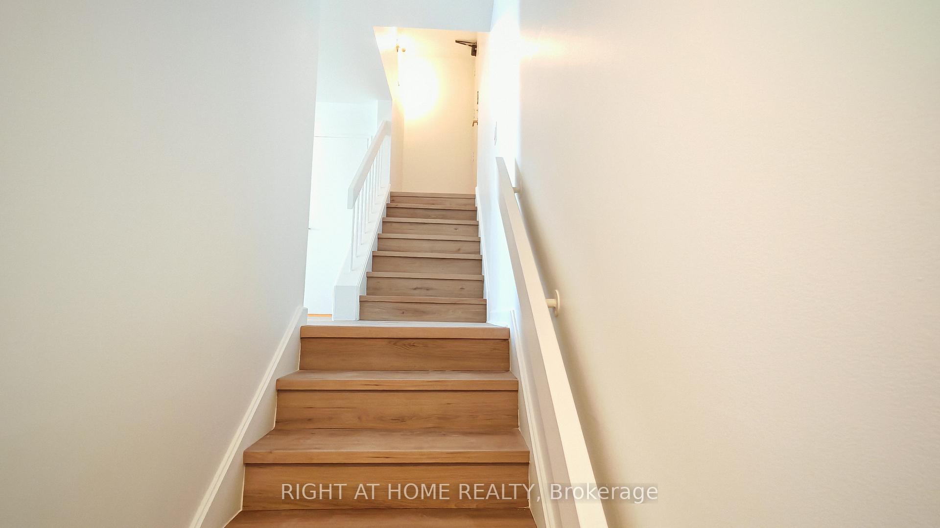 Photo 6 of Unit 2434, 33 Harbour Square, Toronto, Waterfront Communities — HOMEH