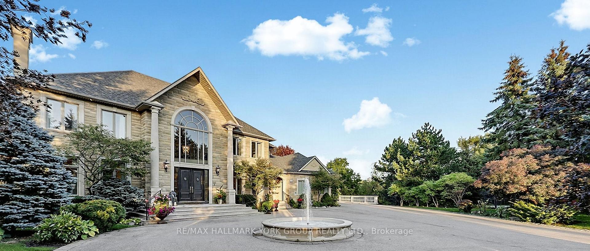 Photo 4 of 106 Abbruzze Court, Vaughan, Kleinburg — HOMEH