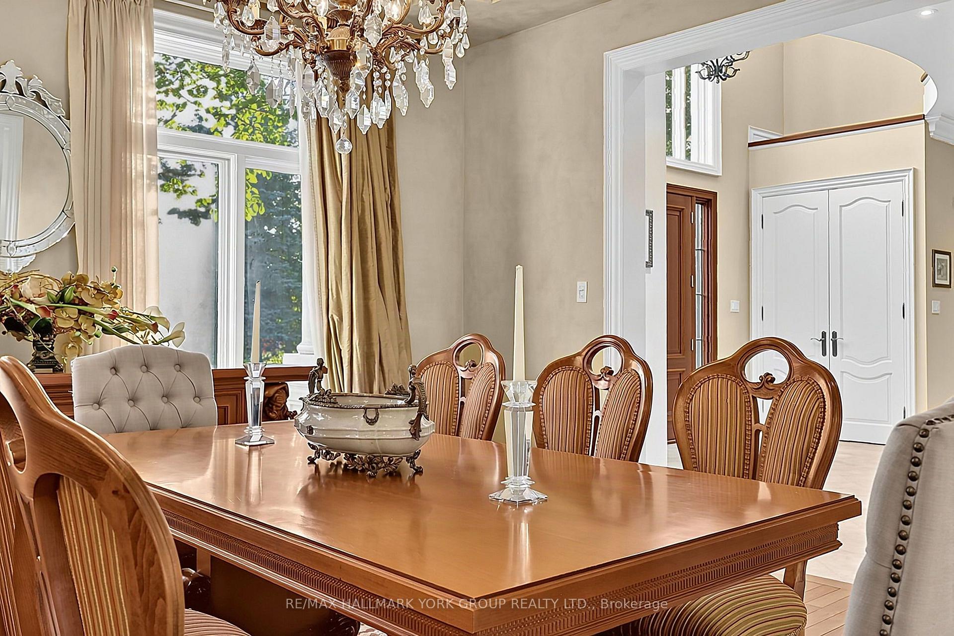 Photo 20 of 106 Abbruzze Court, Vaughan, Kleinburg — HOMEH