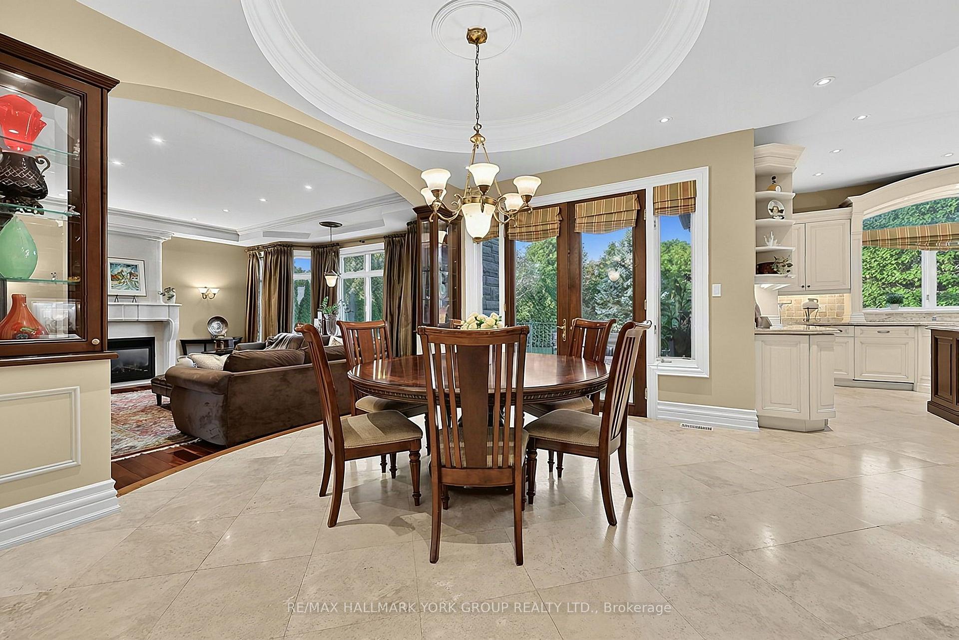 Photo 21 of 106 Abbruzze Court, Vaughan, Kleinburg — HOMEH
