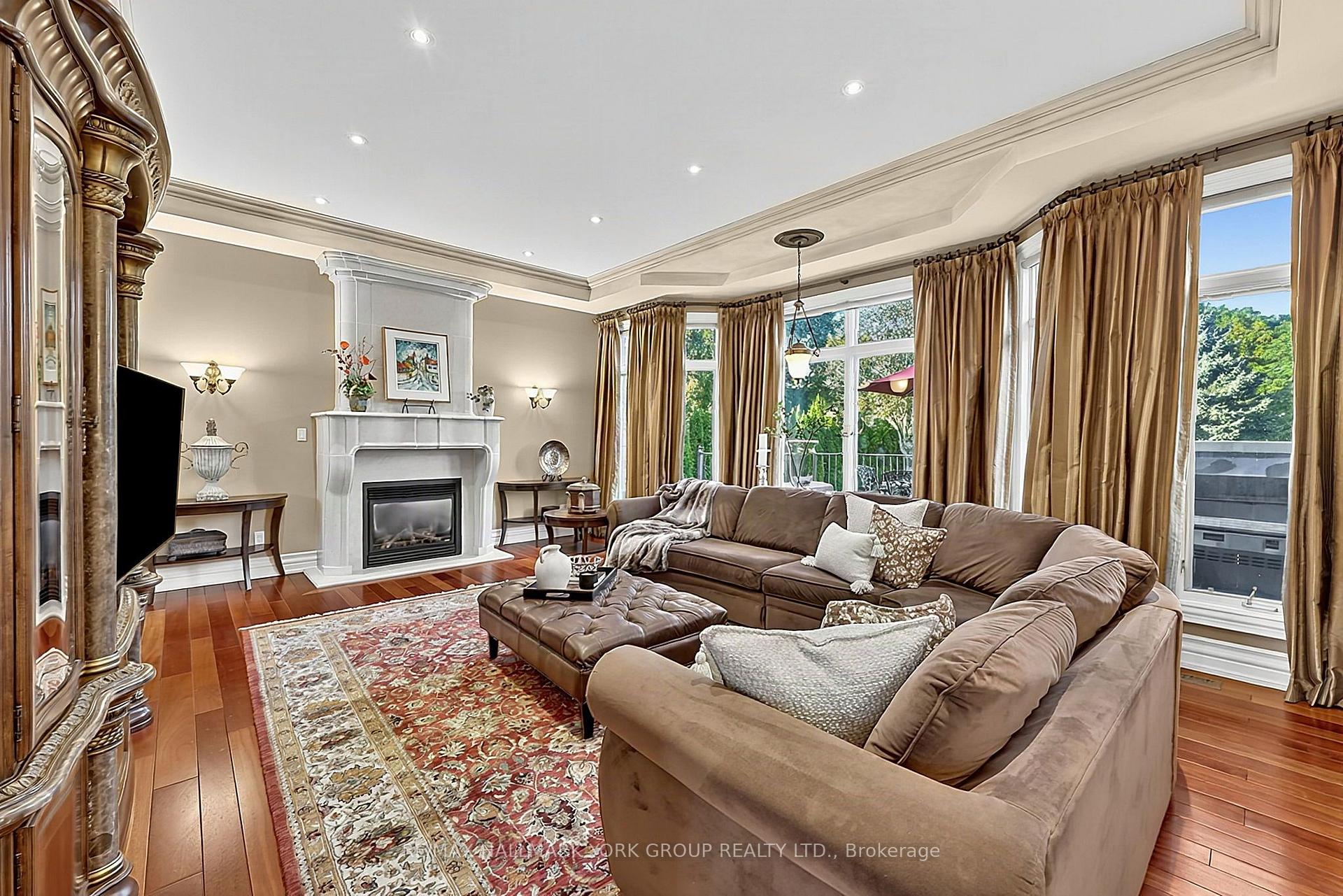 Photo 25 of 106 Abbruzze Court, Vaughan, Kleinburg — HOMEH