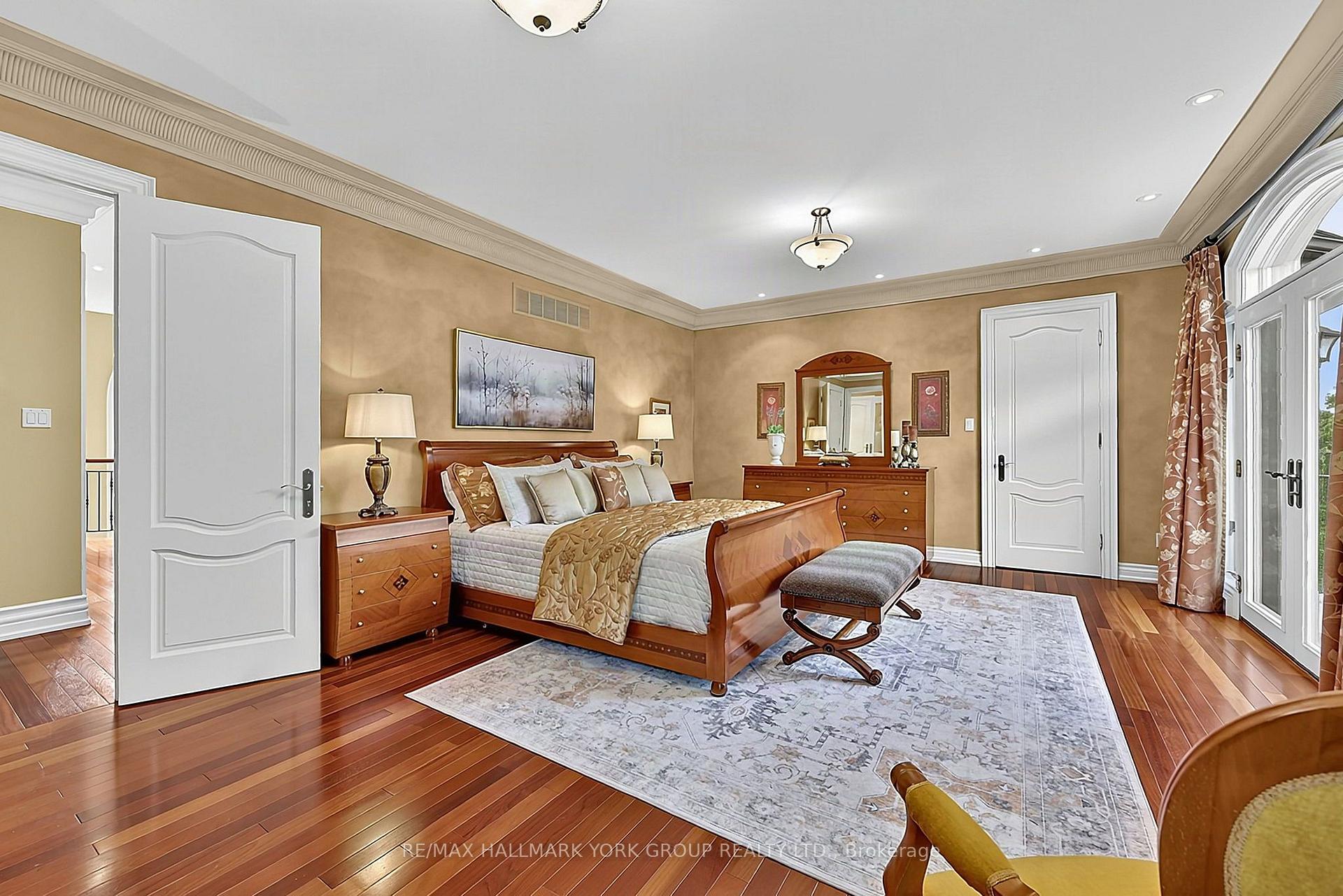 Photo 34 of 106 Abbruzze Court, Vaughan, Kleinburg — HOMEH