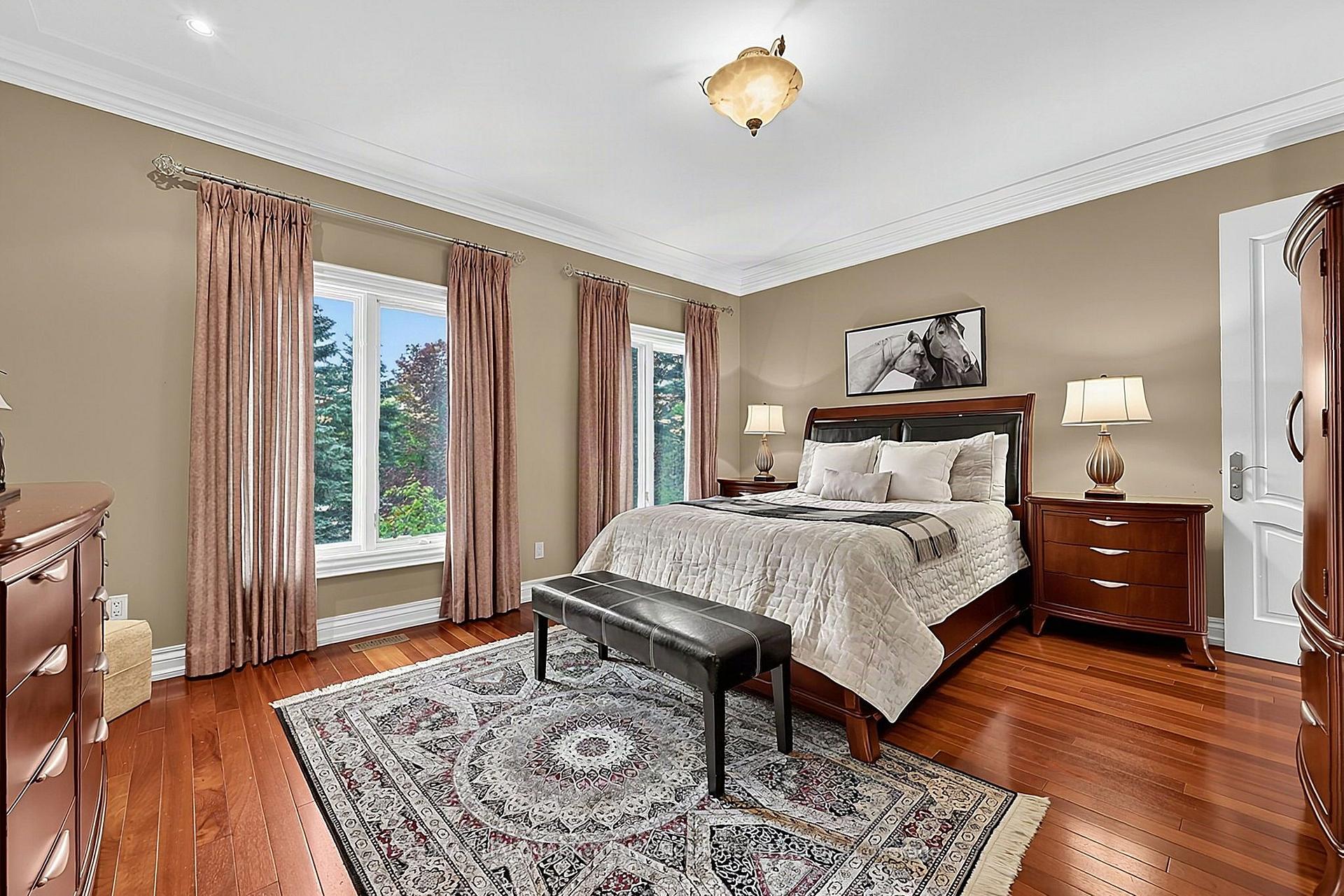 Photo 45 of 106 Abbruzze Court, Vaughan, Kleinburg — HOMEH