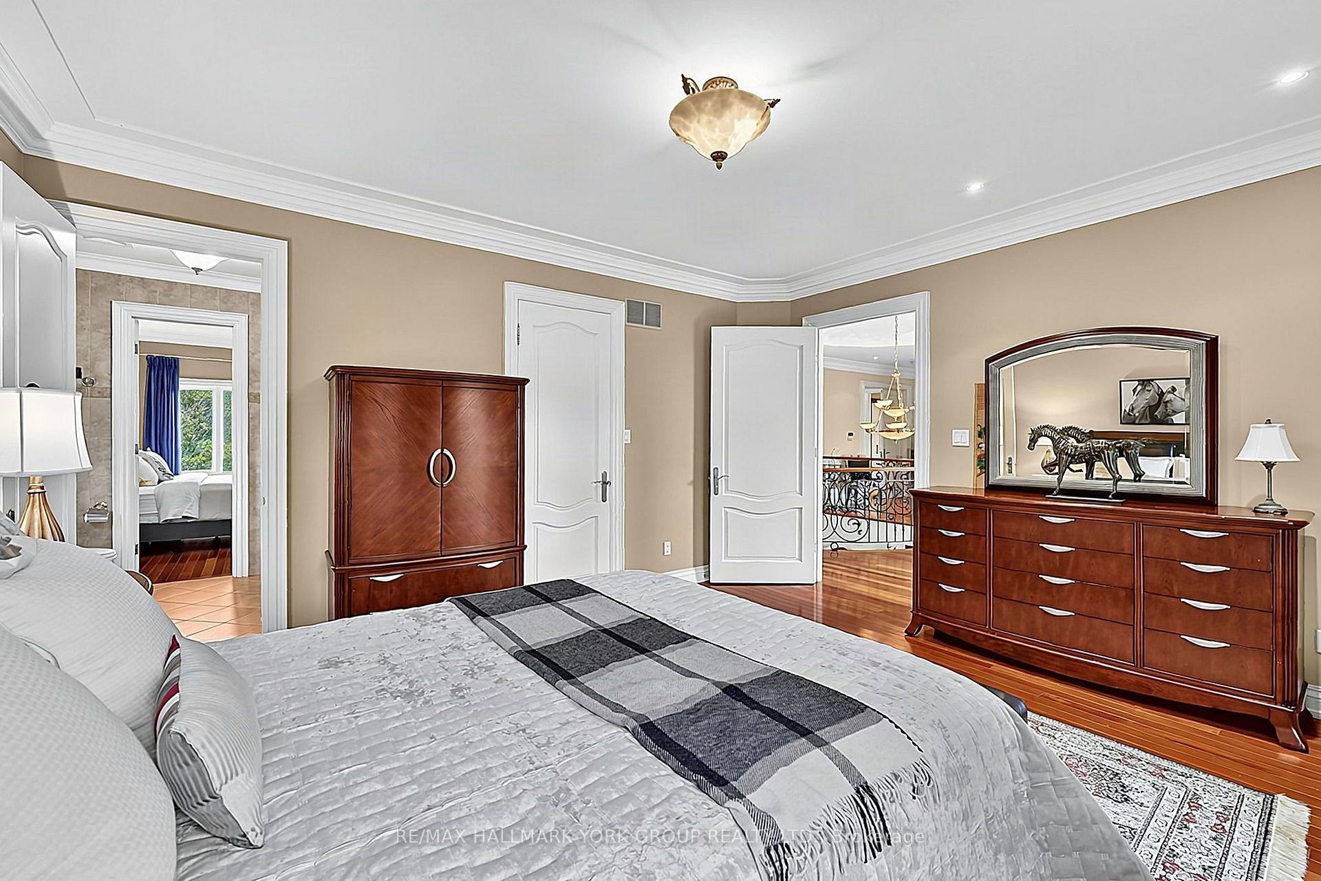 Photo 47 of 106 Abbruzze Court, Vaughan, Kleinburg — HOMEH
