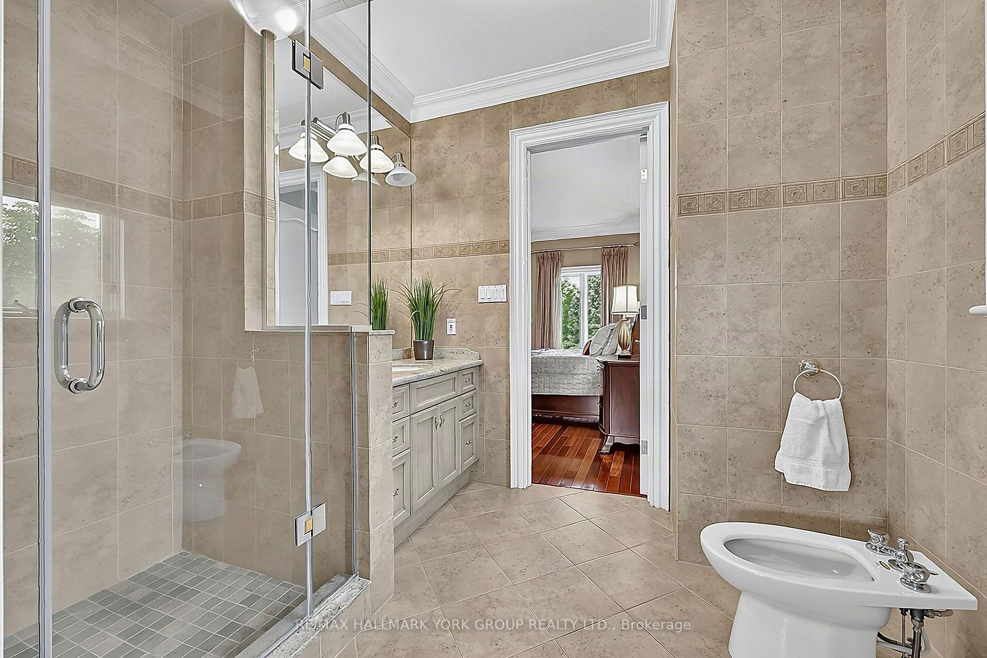 Photo 48 of 106 Abbruzze Court, Vaughan, Kleinburg — HOMEH