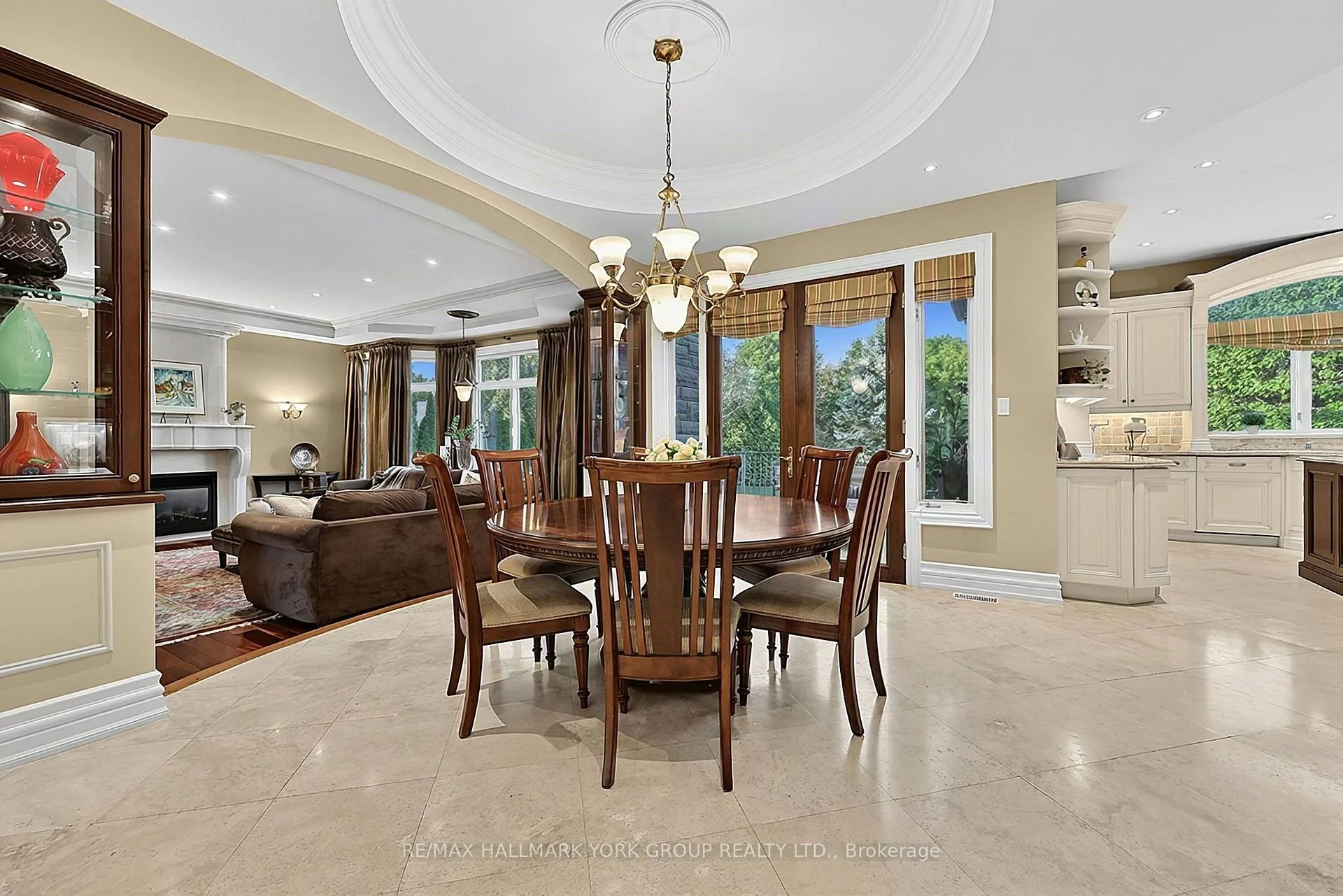 Photo 28 of 106 Abbruzze Court, Vaughan, Kleinburg — HOMEH