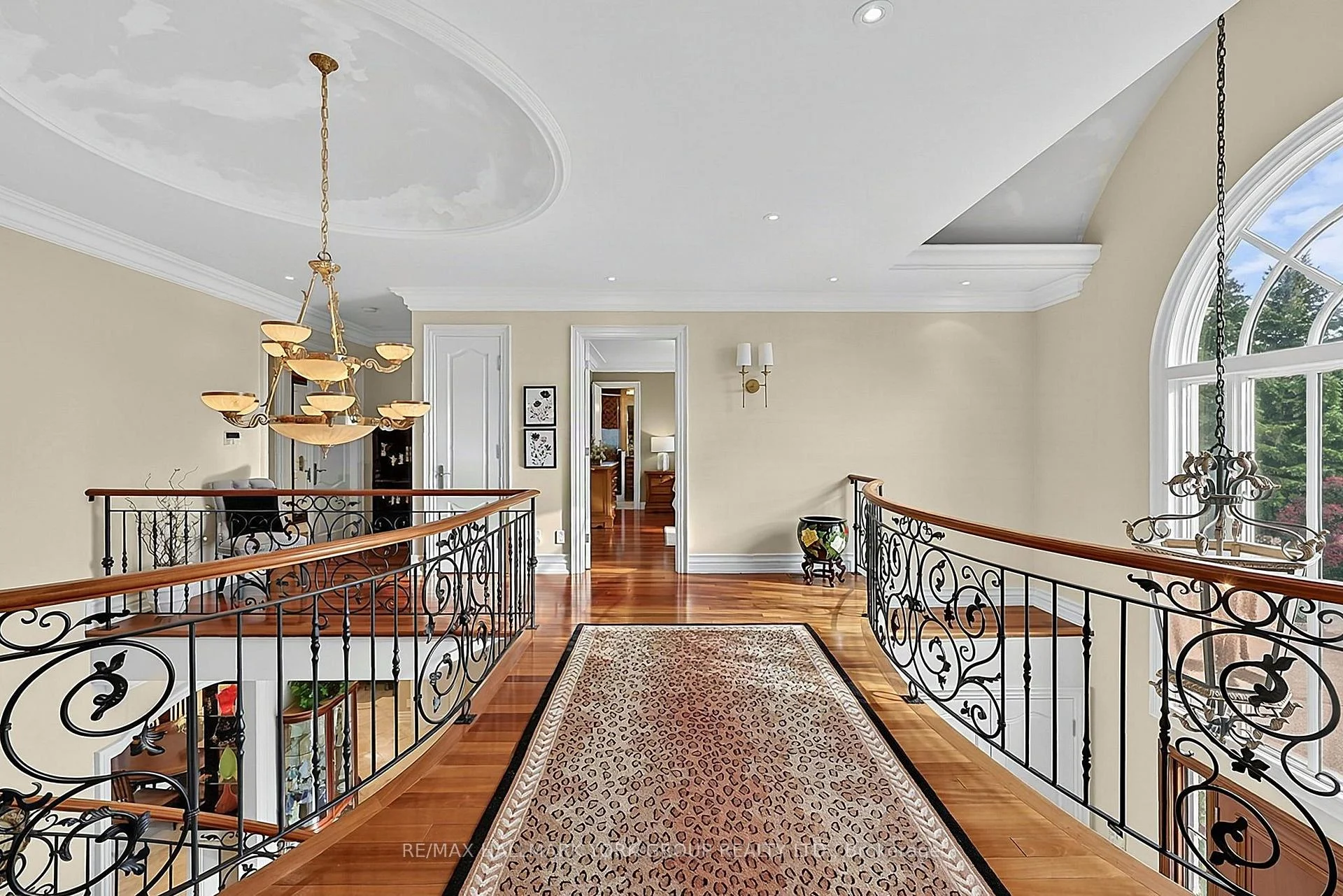 Photo 39 of 106 Abbruzze Court, Vaughan, Kleinburg — HOMEH