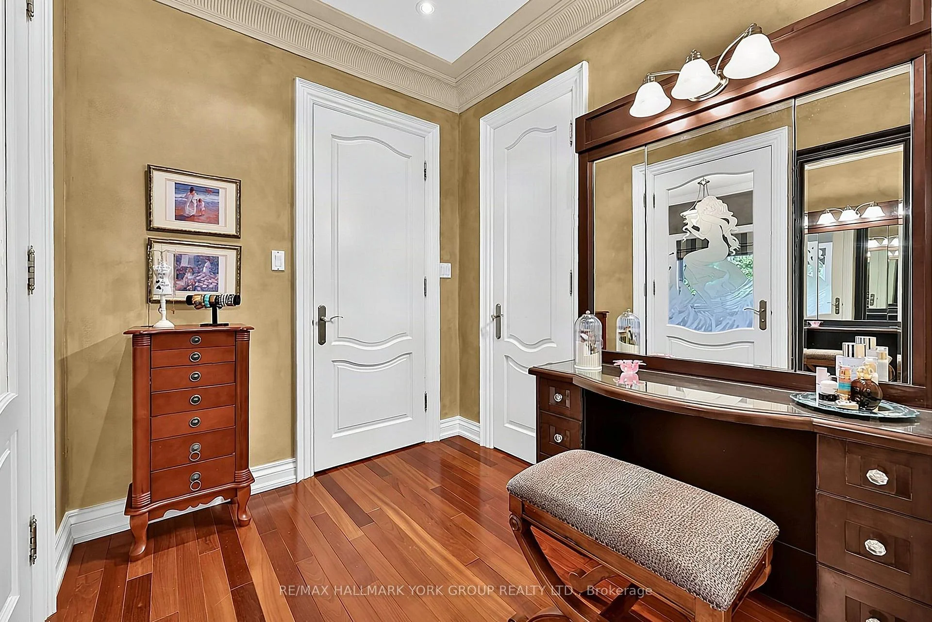 Photo 46 of 106 Abbruzze Court, Vaughan, Kleinburg — HOMEH