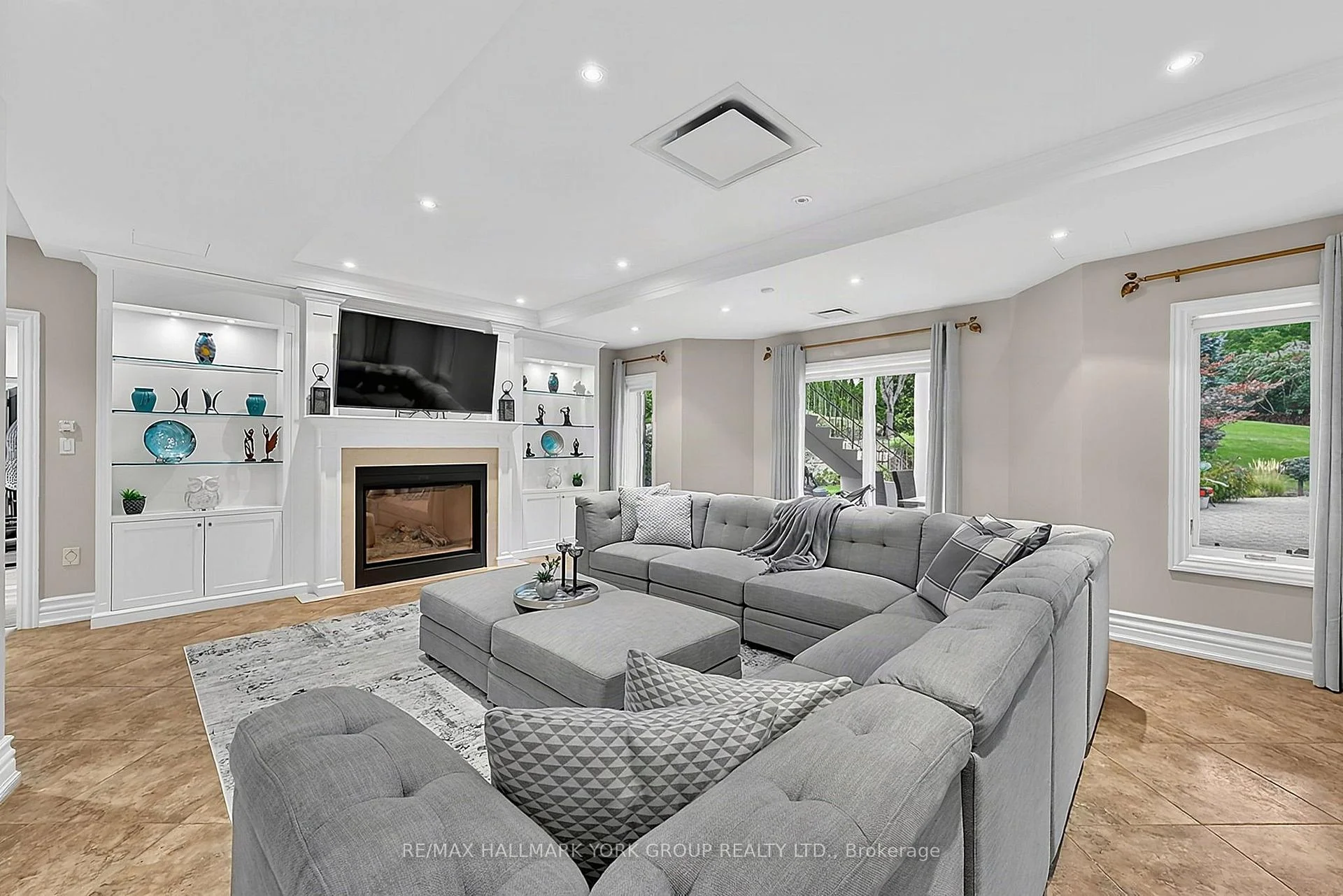 Photo 59 of 106 Abbruzze Court, Vaughan, Kleinburg — HOMEH