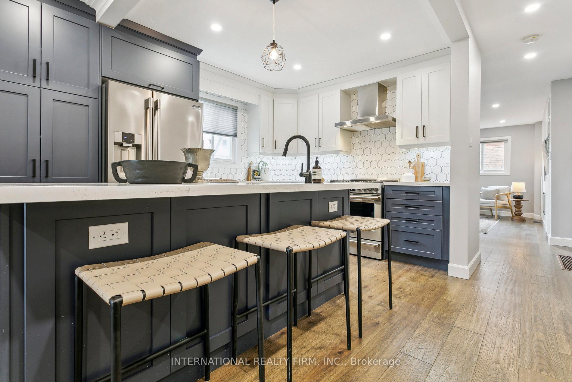 Photo 3 of 50 Denison Avenue, Toronto, Trinity-Bellwoods — HOMEH