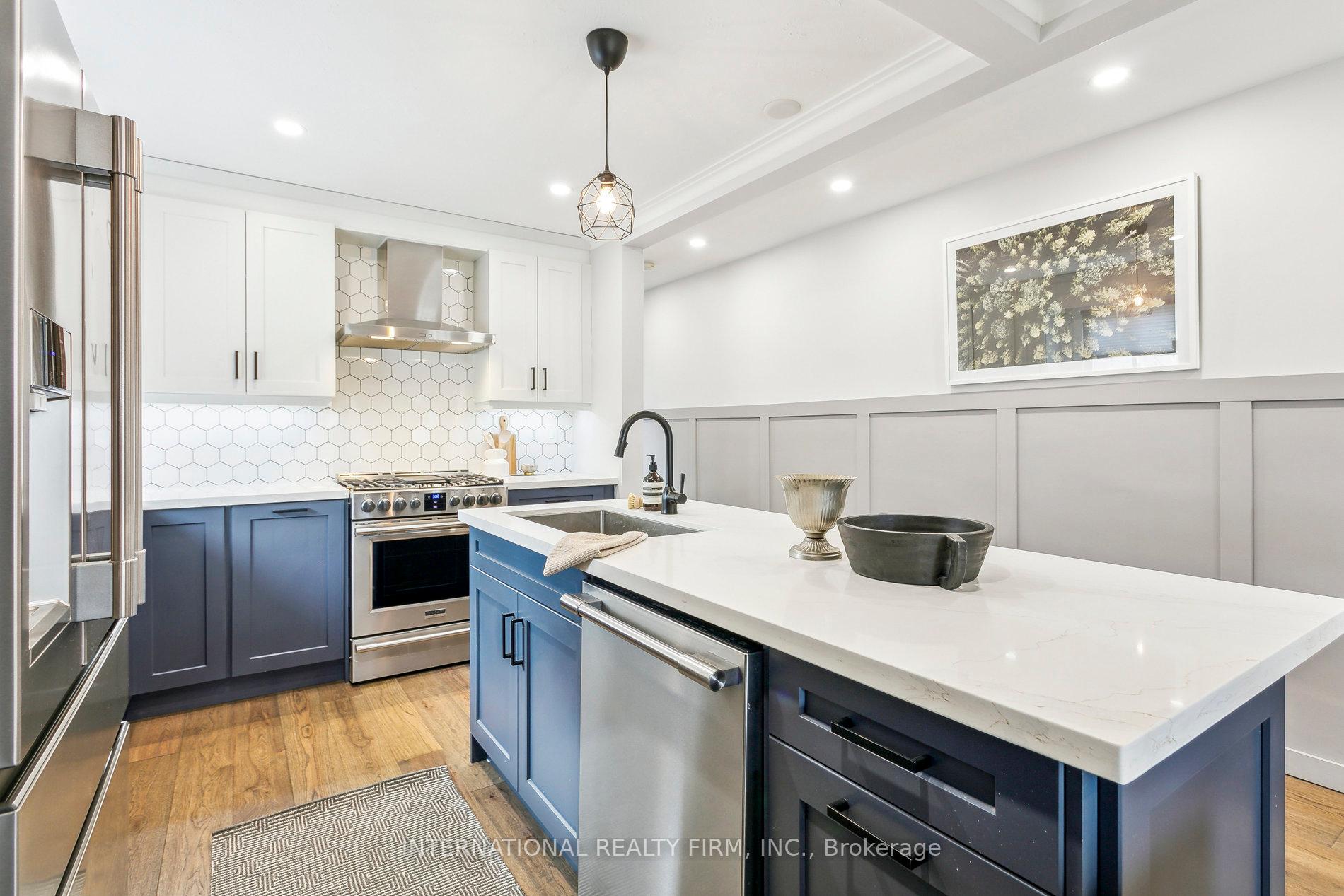 Photo 4 of 50 Denison Avenue, Toronto, Trinity-Bellwoods — HOMEH