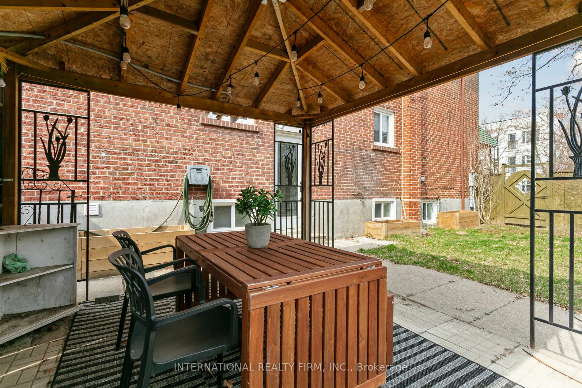 Photo 11 of 50 Denison Avenue, Toronto, Trinity-Bellwoods — HOMEH