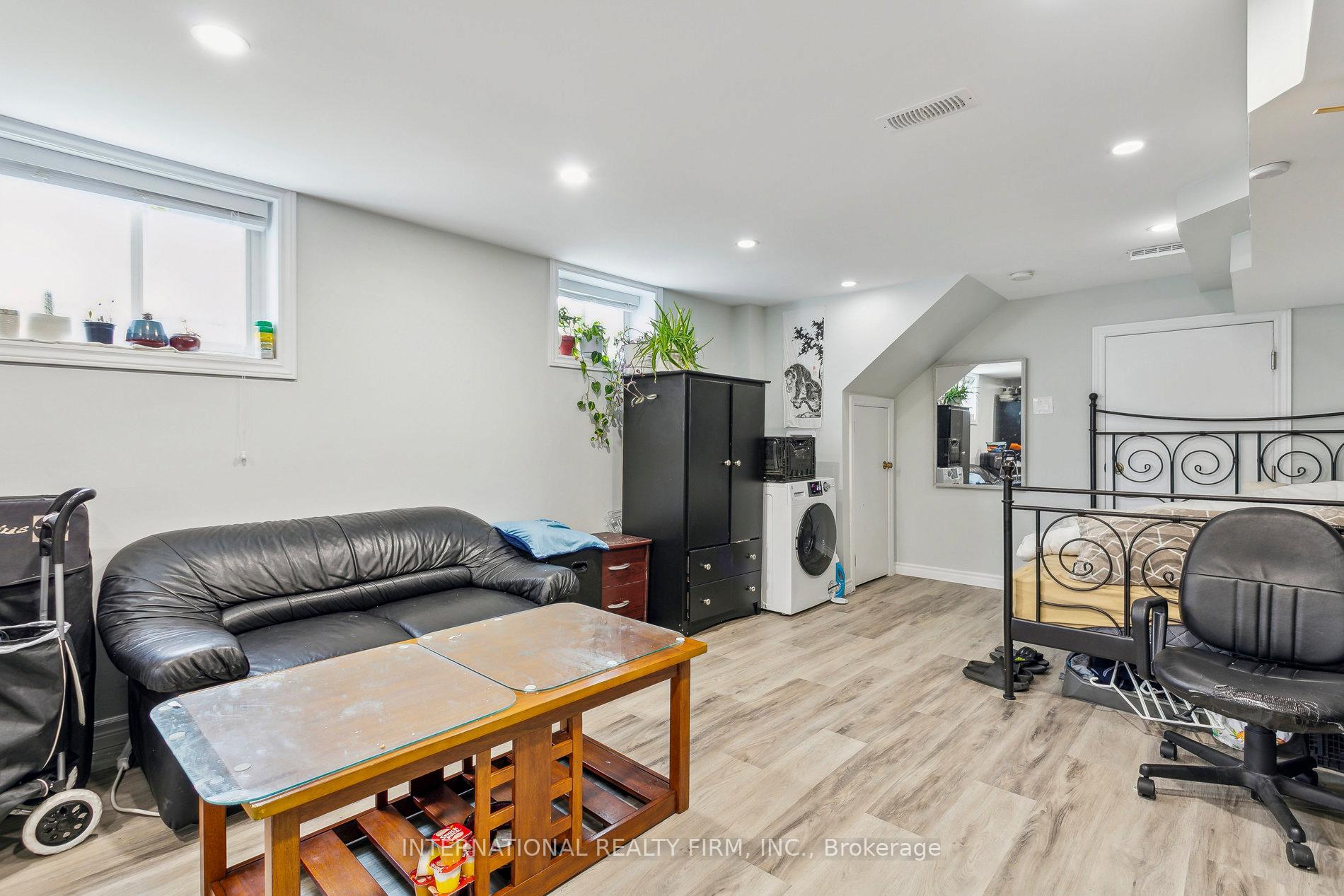 Photo 43 of 50 Denison Avenue, Toronto, Trinity-Bellwoods — HOMEH