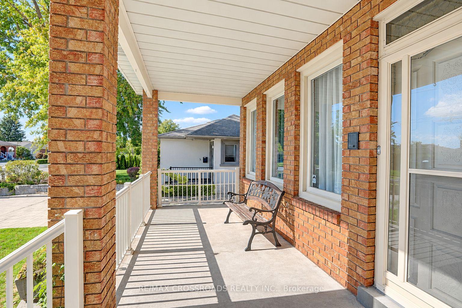 Photo 6 of 102A Whitfield Avenue, North York, Humber Summit — HOMEH
