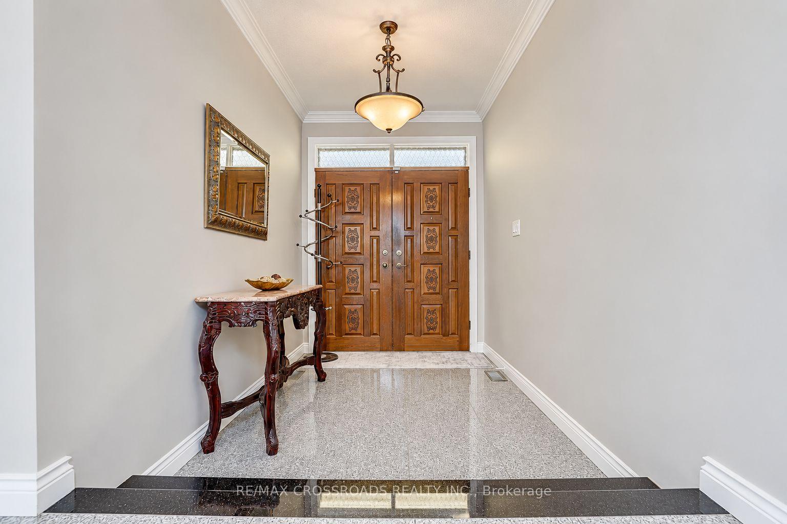 Photo 7 of 102A Whitfield Avenue, North York, Humber Summit — HOMEH