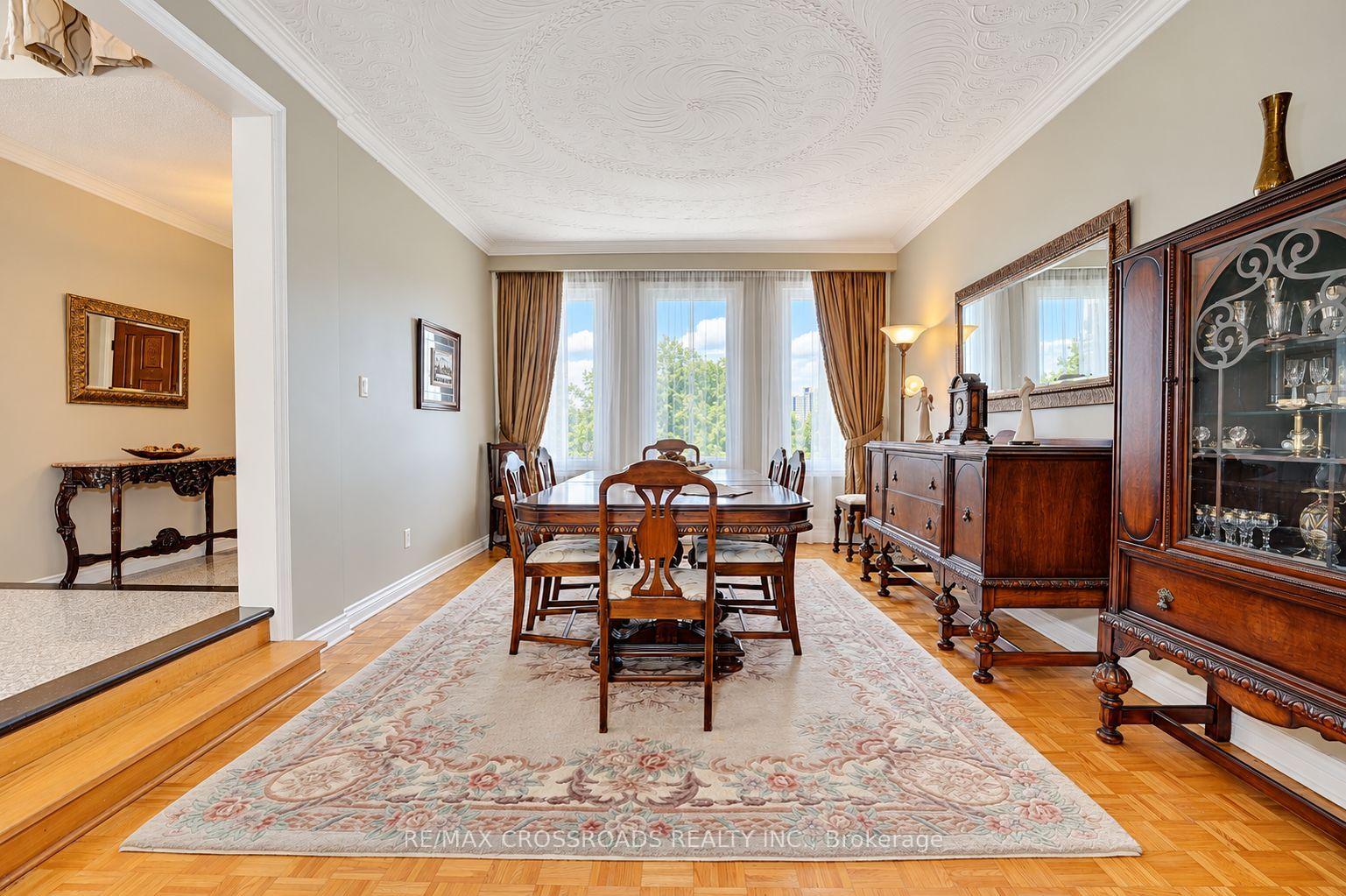 Photo 13 of 102A Whitfield Avenue, North York, Humber Summit — HOMEH