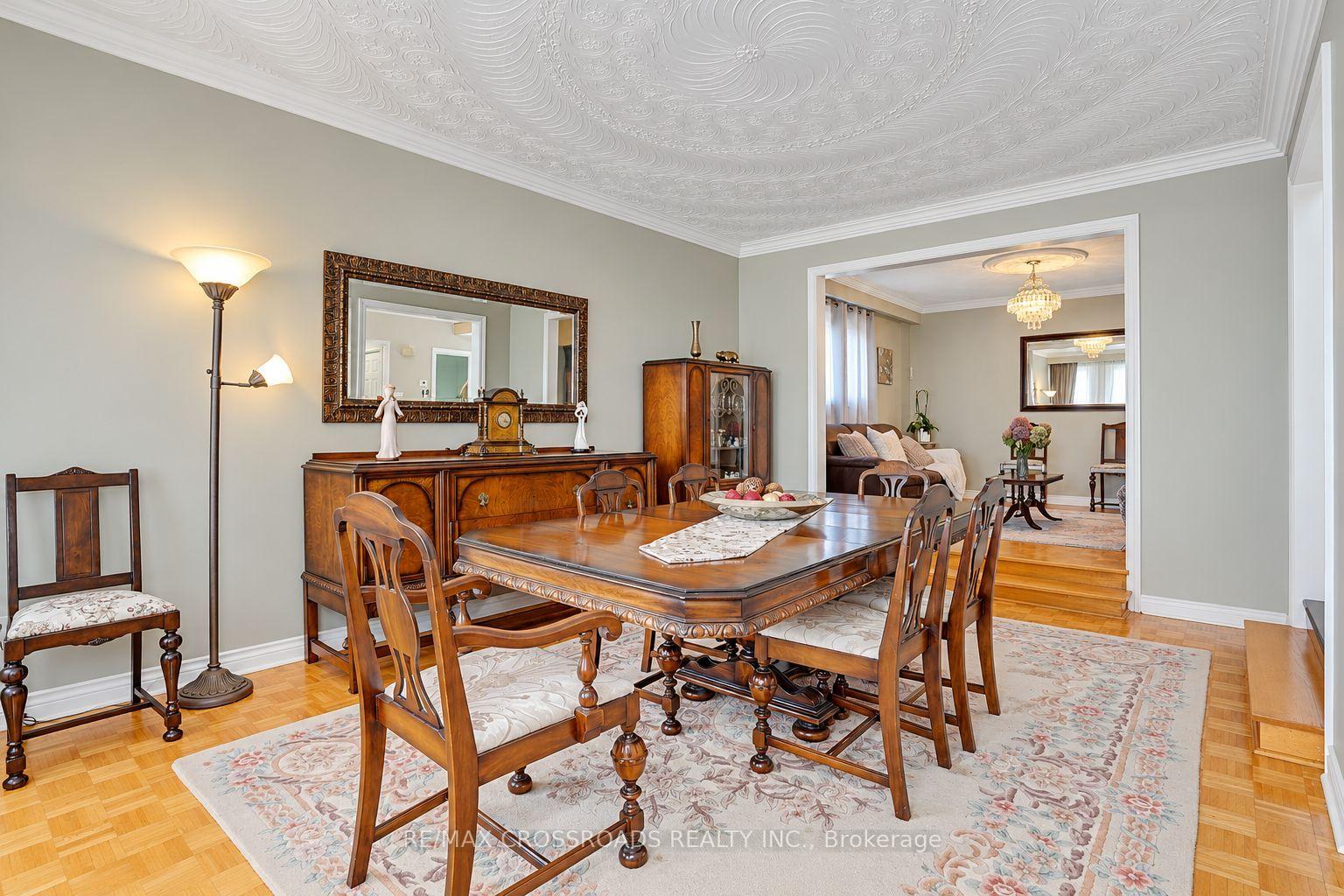 Photo 14 of 102A Whitfield Avenue, North York, Humber Summit — HOMEH