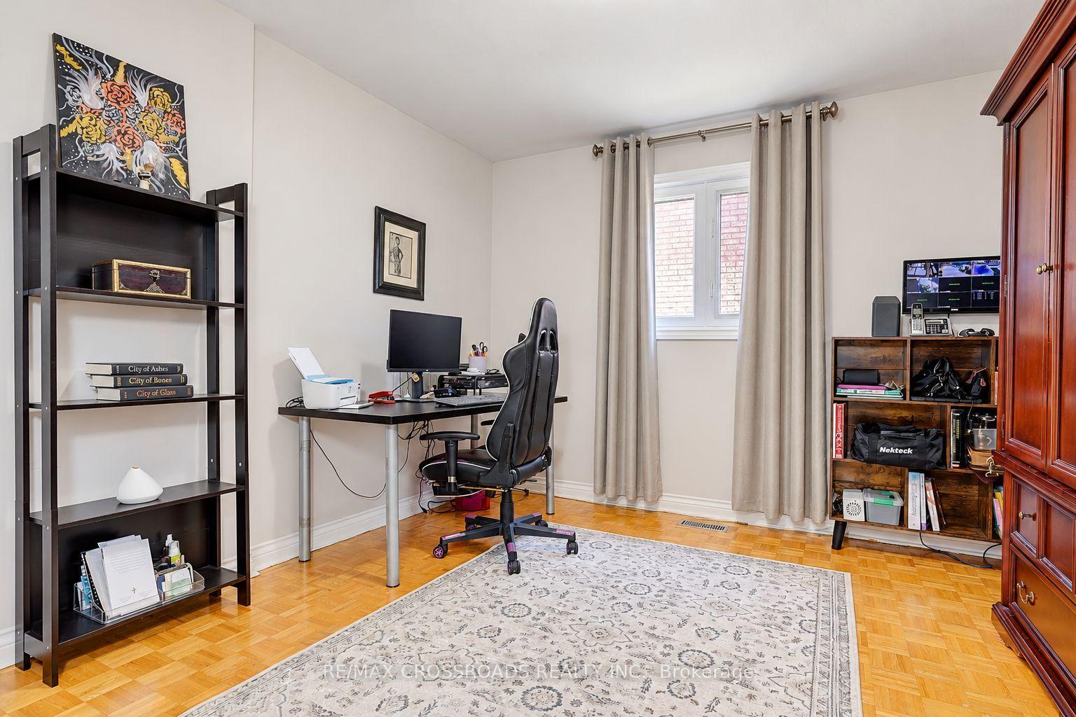Photo 20 of 102A Whitfield Avenue, North York, Humber Summit — HOMEH