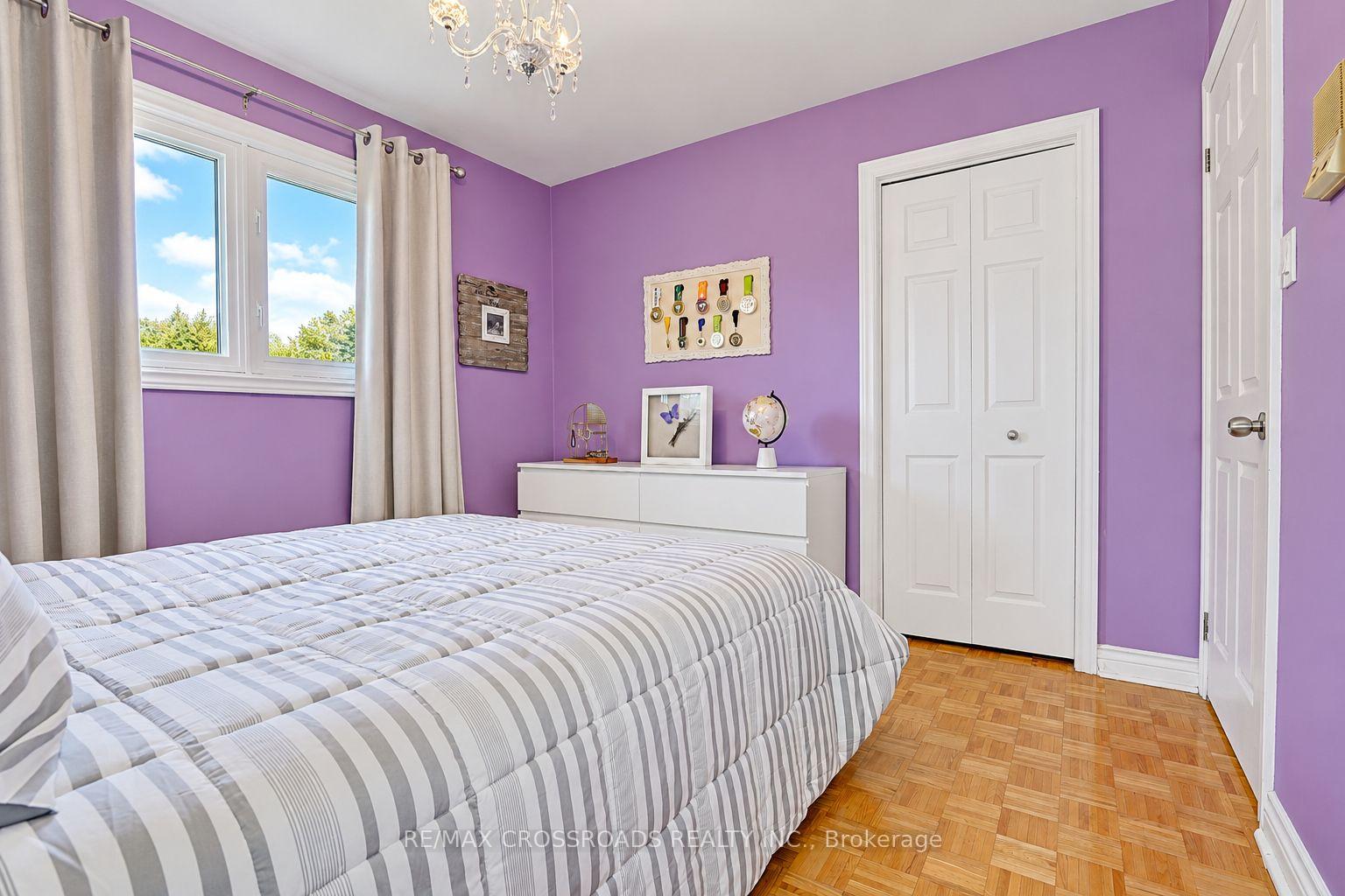 Photo 30 of 102A Whitfield Avenue, North York, Humber Summit — HOMEH