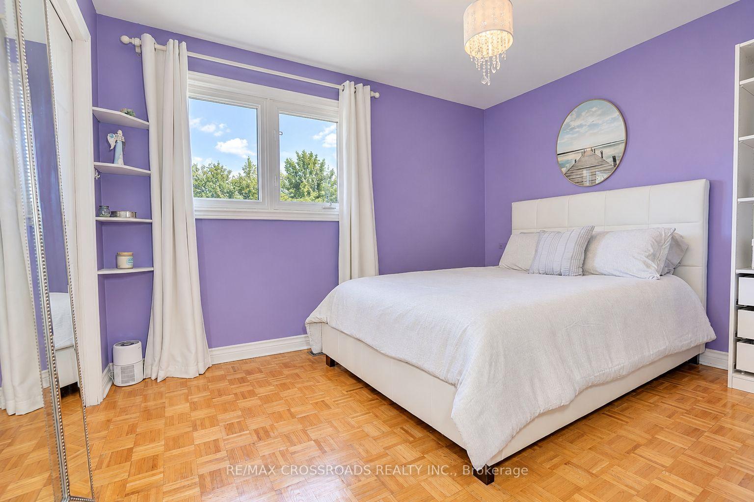 Photo 31 of 102A Whitfield Avenue, North York, Humber Summit — HOMEH