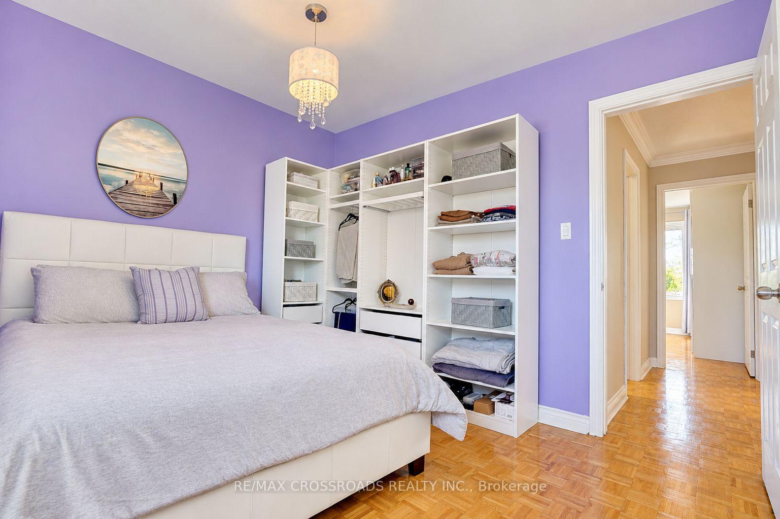 Photo 32 of 102A Whitfield Avenue, North York, Humber Summit — HOMEH