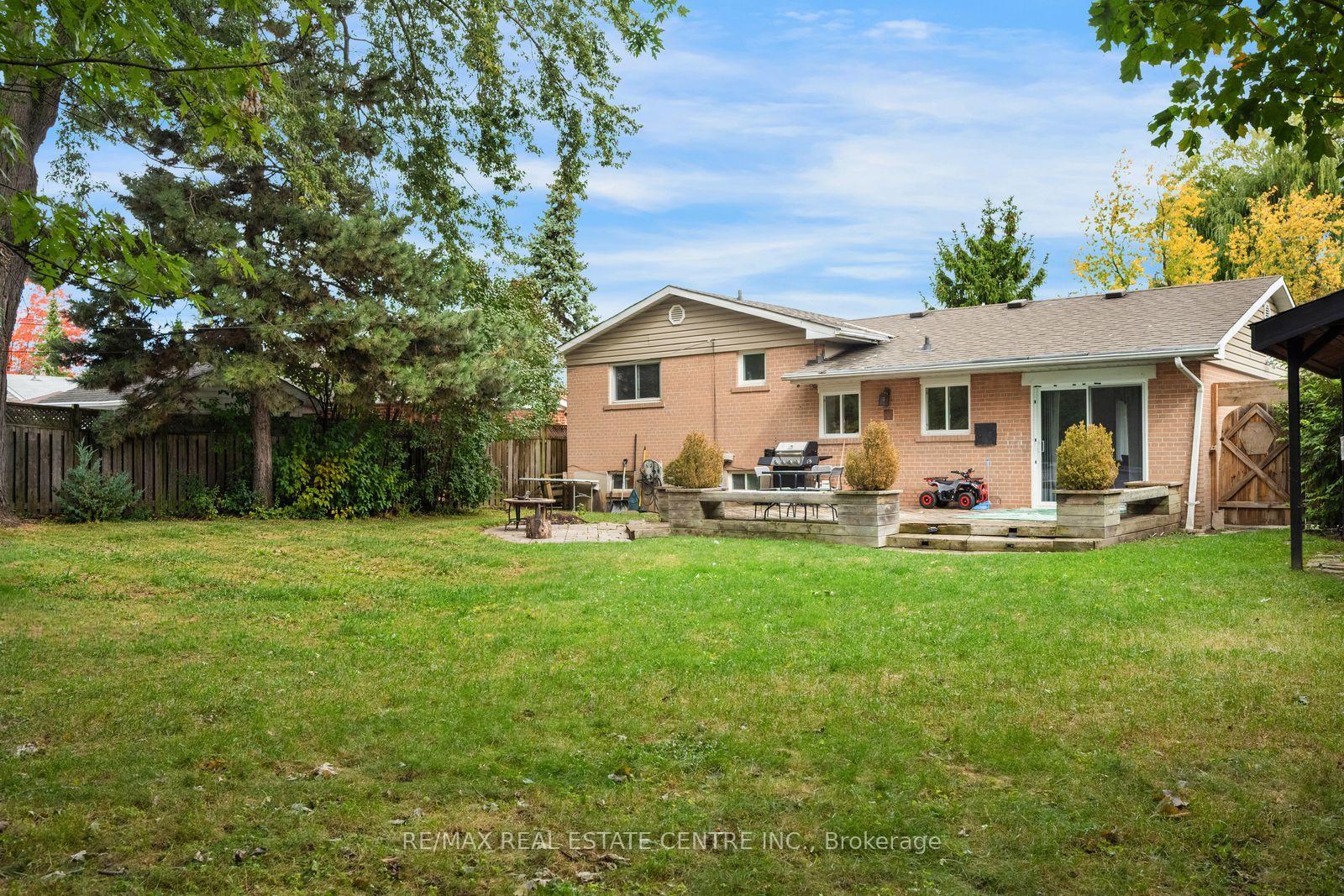 Photo 21 of 66 Theodore Drive, Mississauga, Streetsville — HOMEH