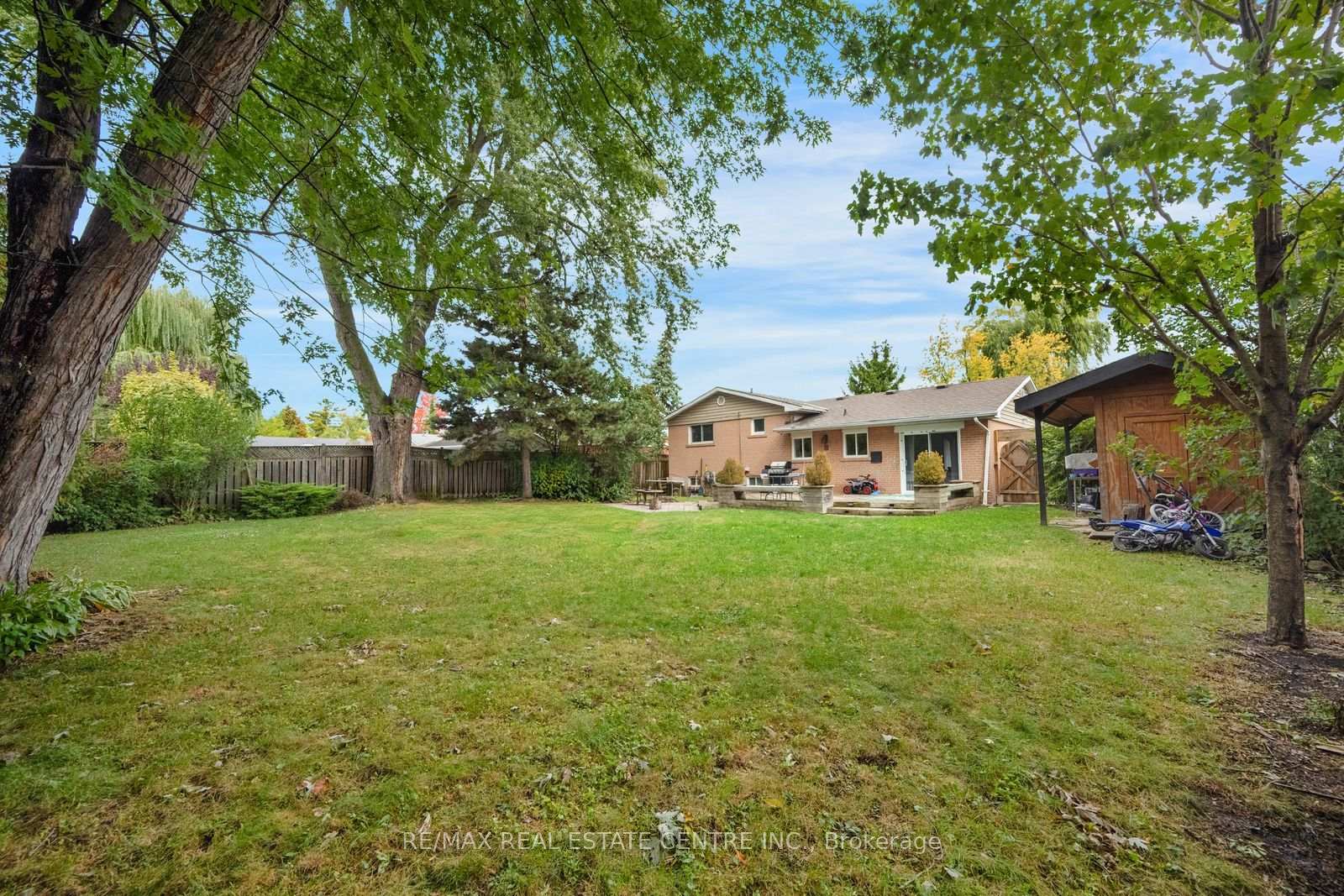 Photo 22 of 66 Theodore Drive, Mississauga, Streetsville — HOMEH
