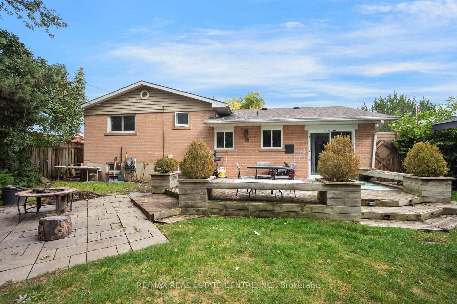 Photo 24 of 66 Theodore Drive, Mississauga, Streetsville — HOMEH