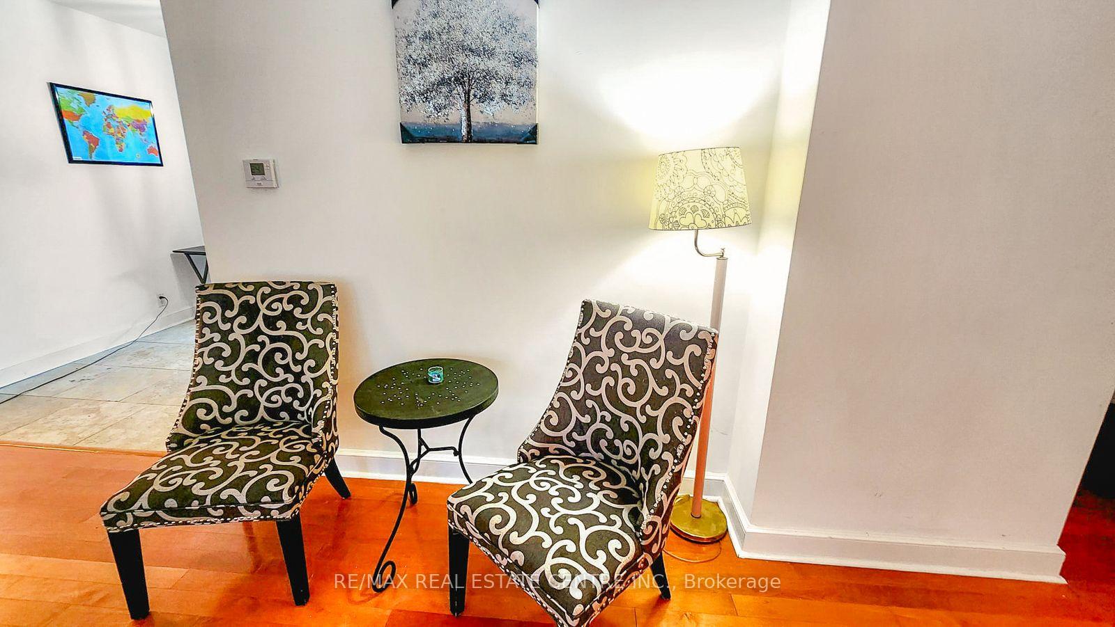 Photo 34 of 66 Theodore Drive, Mississauga, Streetsville — HOMEH