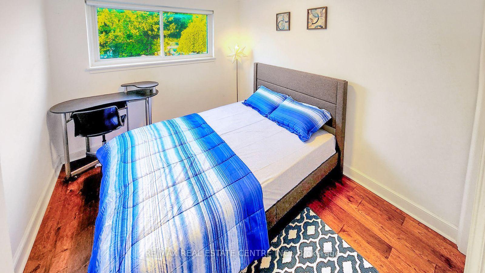 Photo 16 of 66 Theodore Drive, Mississauga, Streetsville — HOMEH