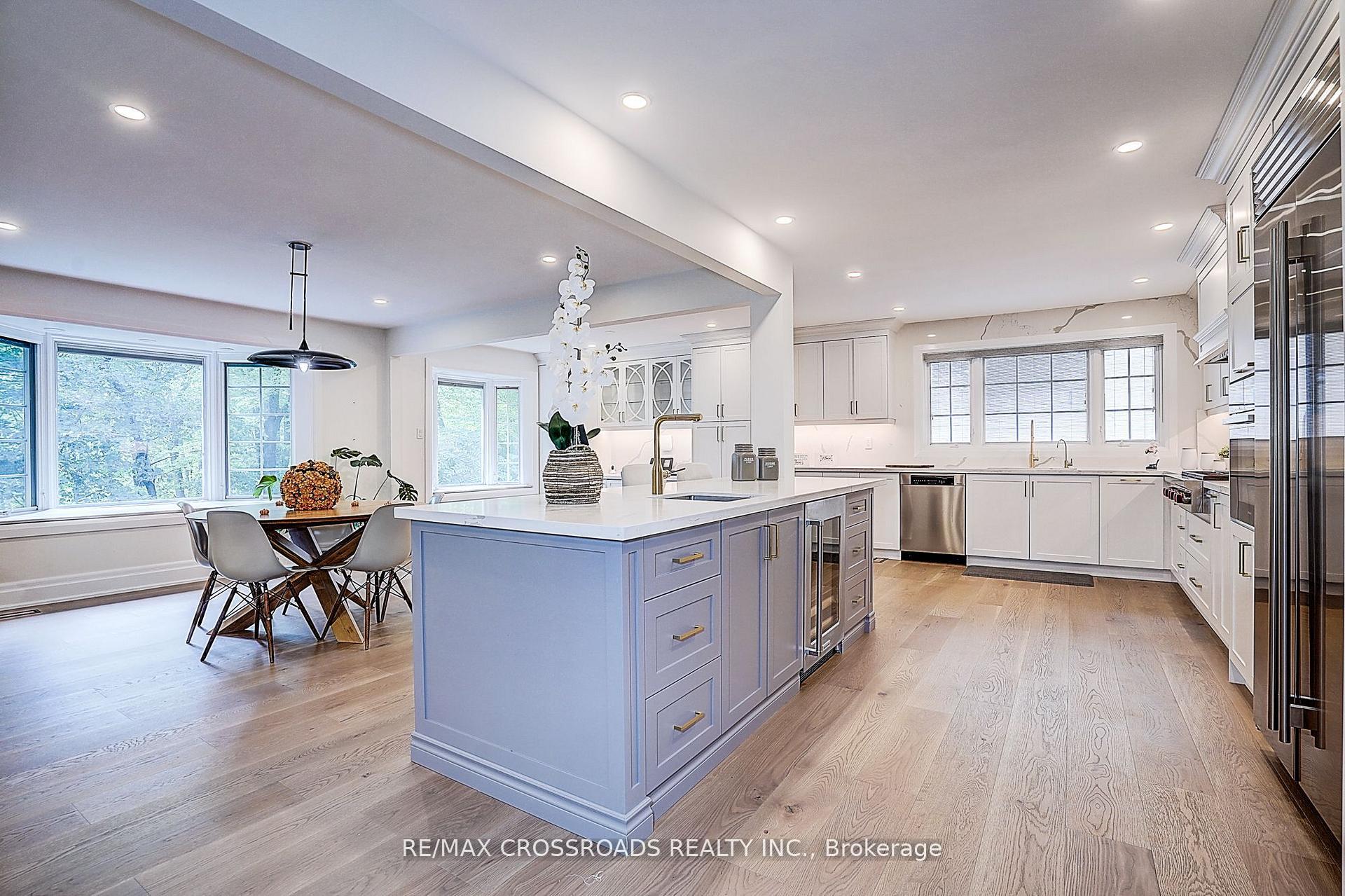 Photo 8 of 55 Forest Grove Drive, North York, Bayview Village — HOMEH
