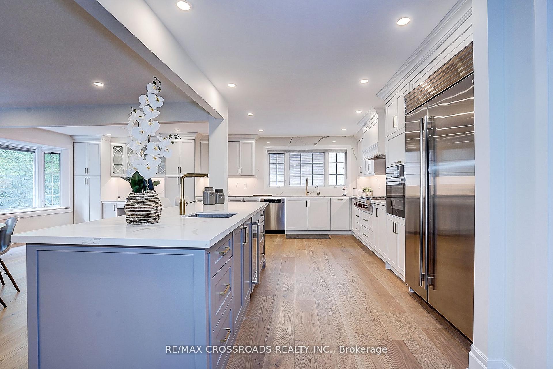 Photo 9 of 55 Forest Grove Drive, North York, Bayview Village — HOMEH