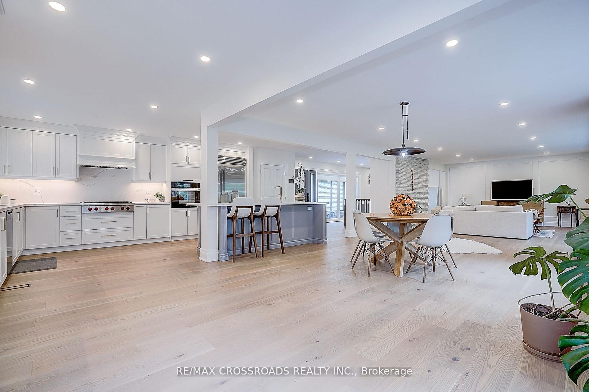 Photo 16 of 55 Forest Grove Drive, North York, Bayview Village — HOMEH