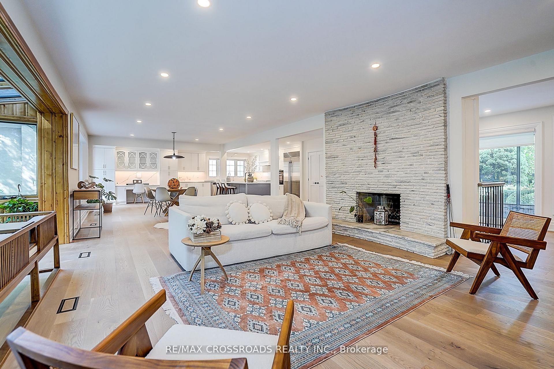 Photo 28 of 55 Forest Grove Drive, North York, Bayview Village — HOMEH