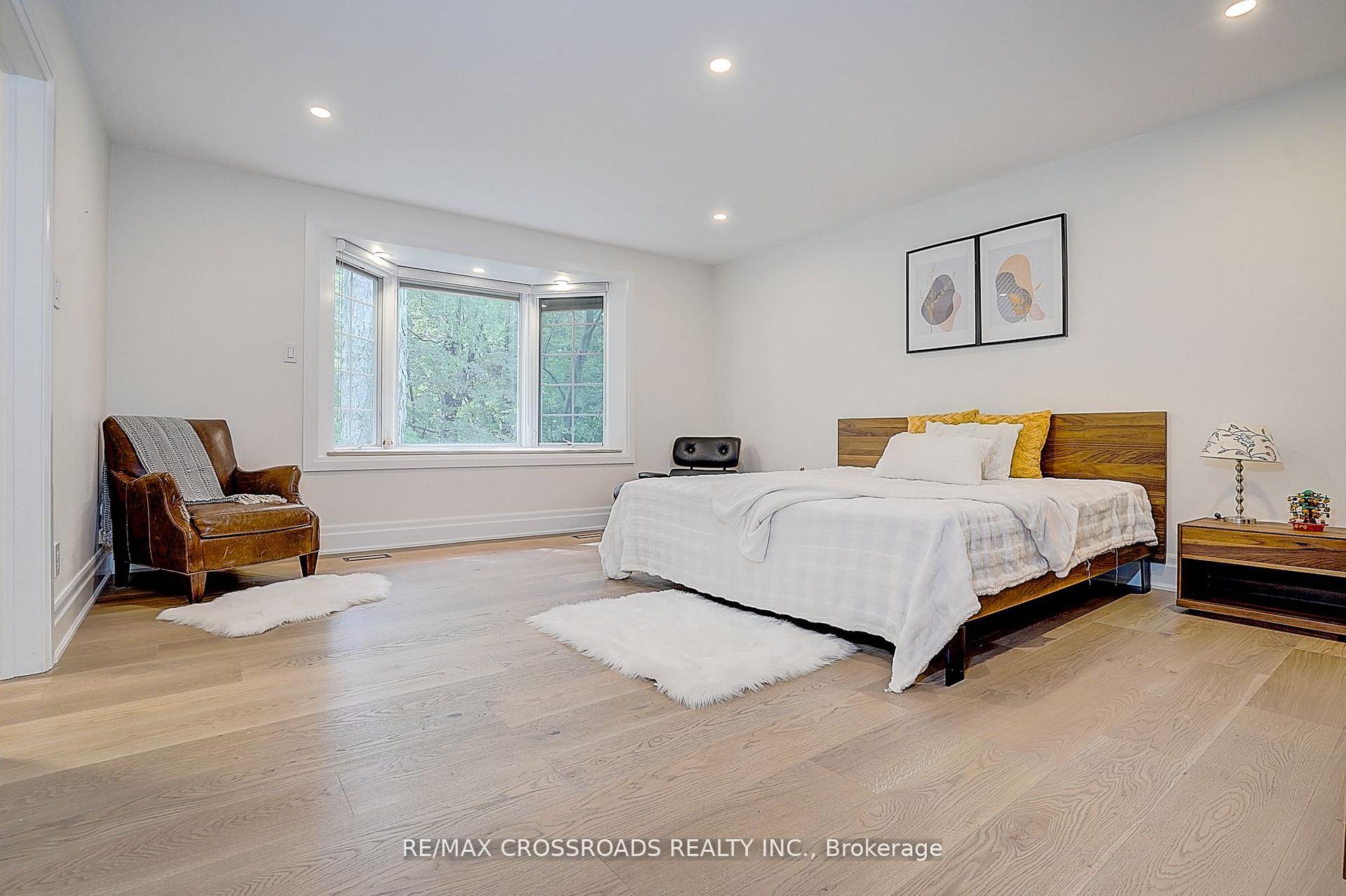 Photo 31 of 55 Forest Grove Drive, North York, Bayview Village — HOMEH