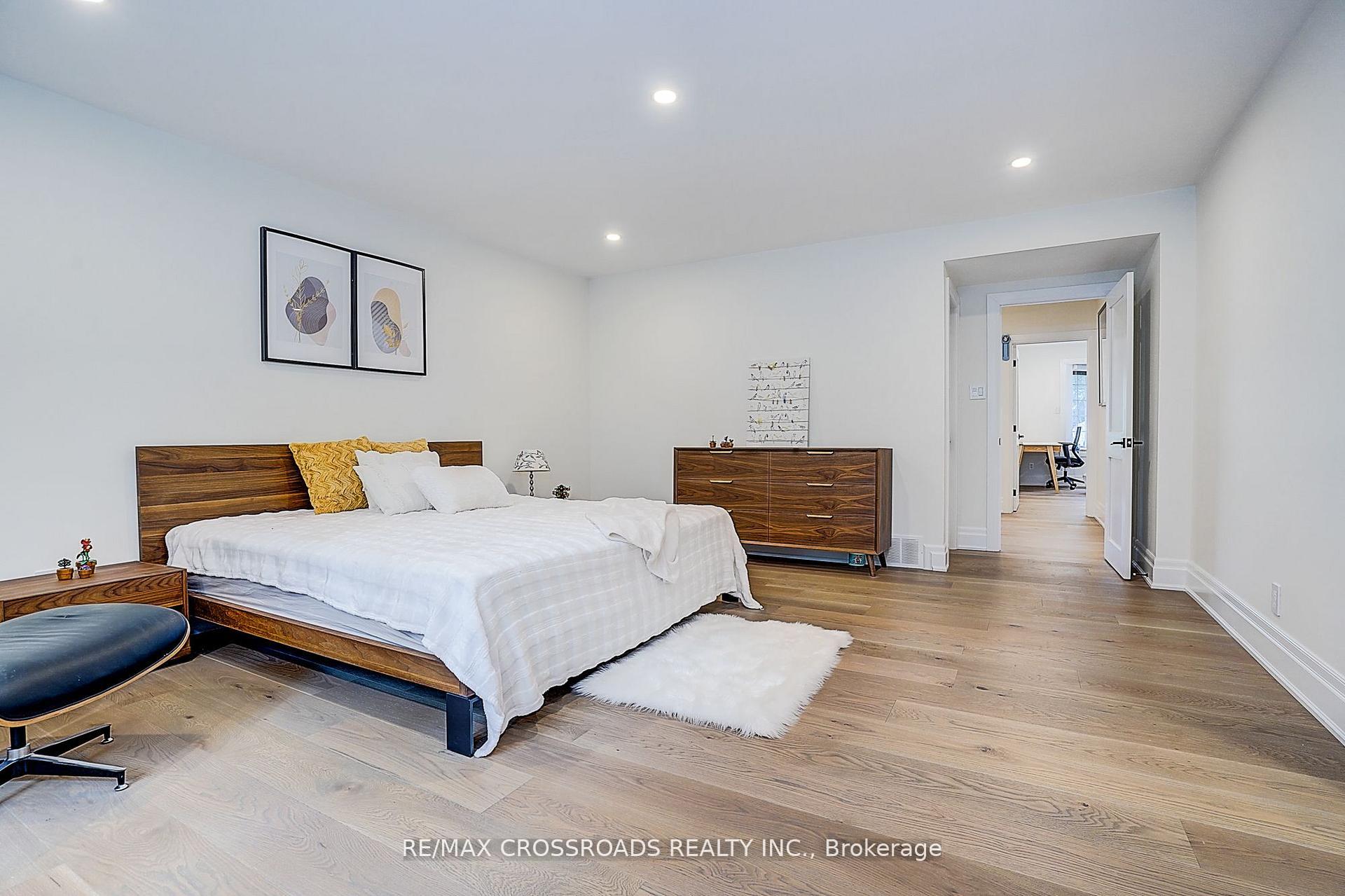 Photo 32 of 55 Forest Grove Drive, North York, Bayview Village — HOMEH