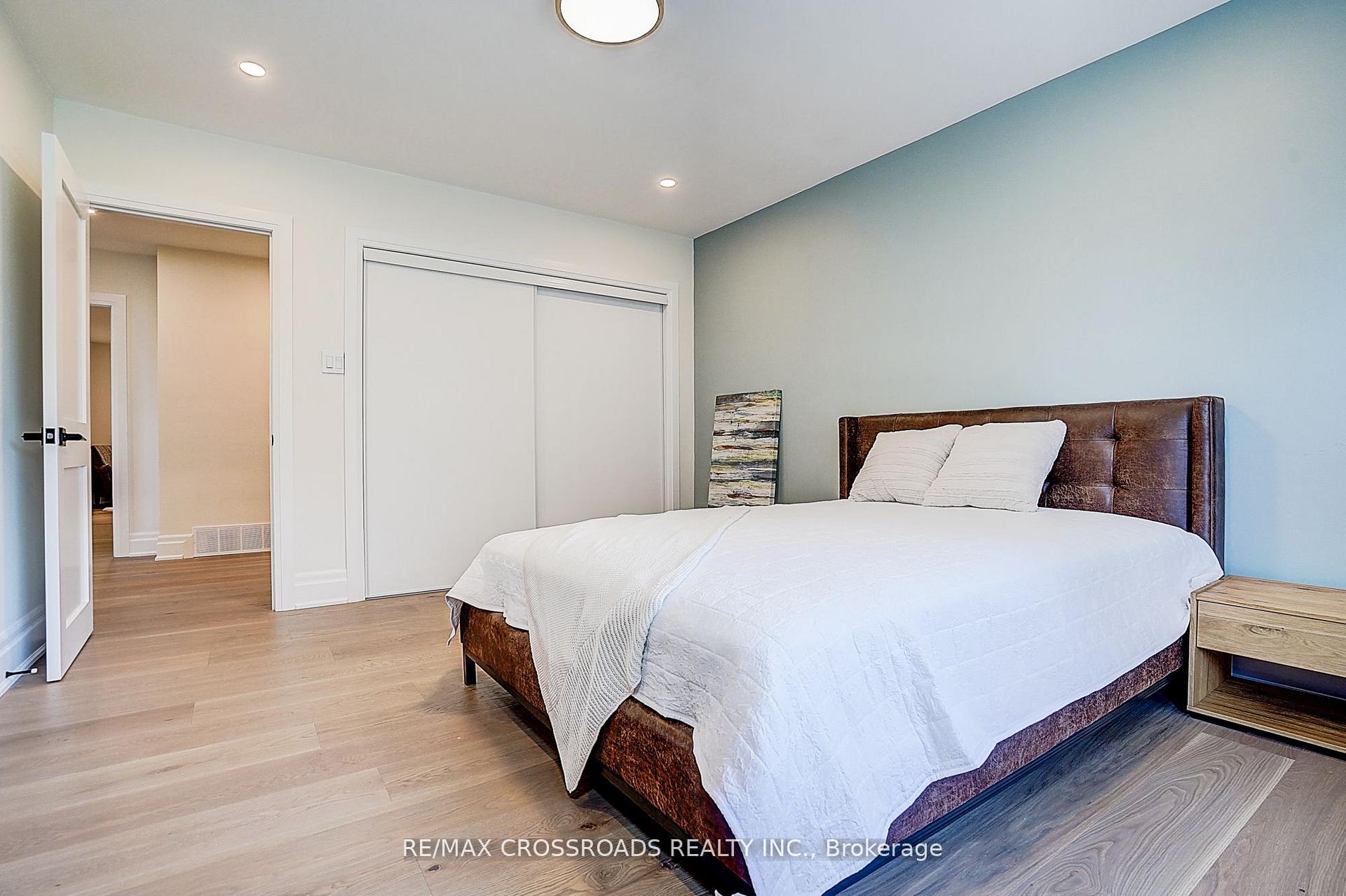 Photo 38 of 55 Forest Grove Drive, North York, Bayview Village — HOMEH