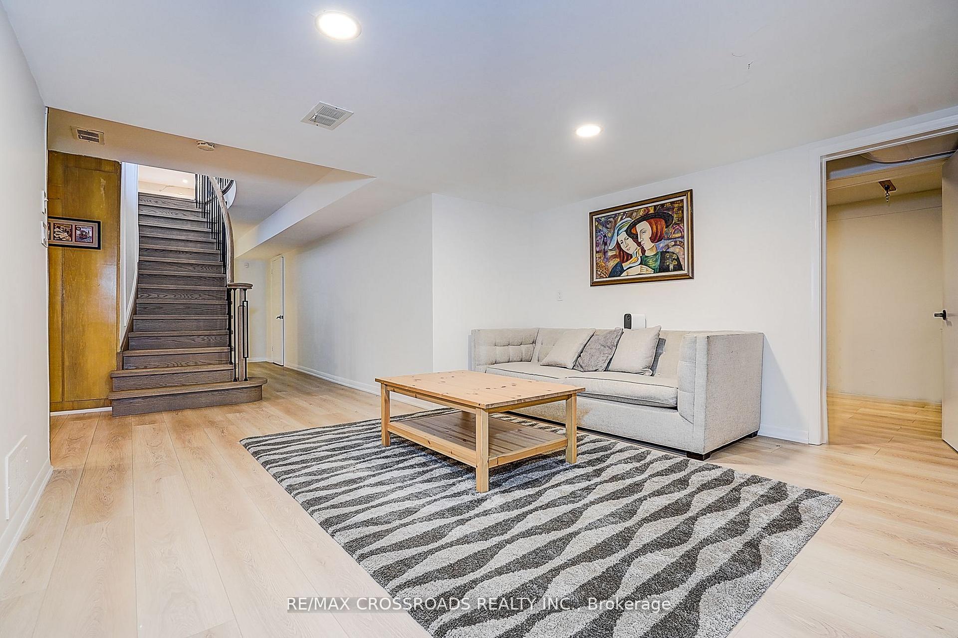 Photo 43 of 55 Forest Grove Drive, North York, Bayview Village — HOMEH