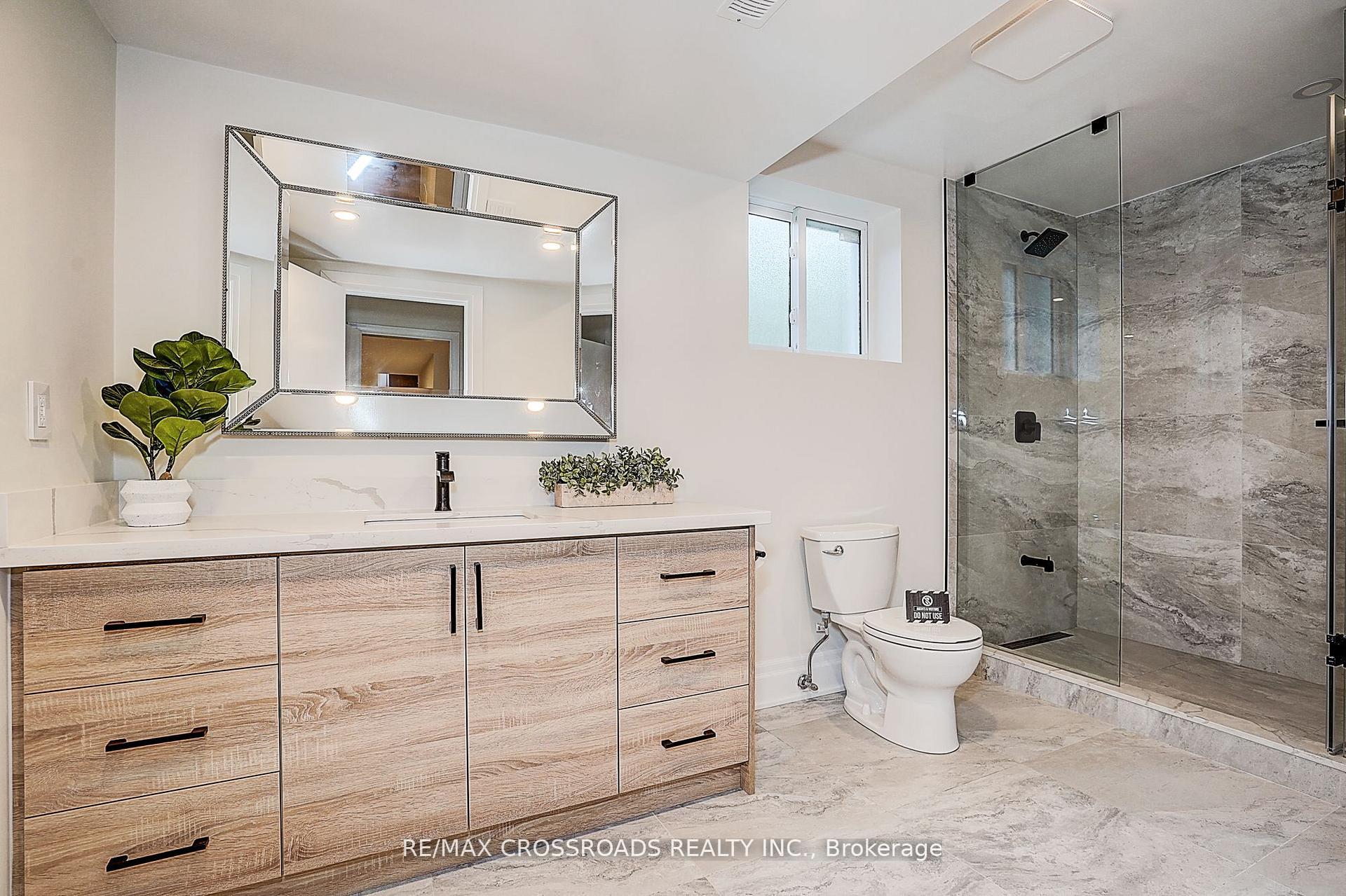 Photo 44 of 55 Forest Grove Drive, North York, Bayview Village — HOMEH