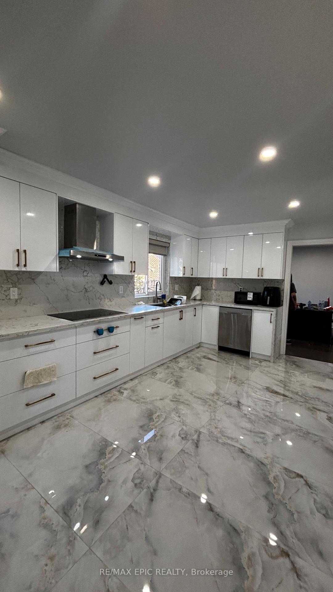 Photo of 24 Pipers Green Avenue