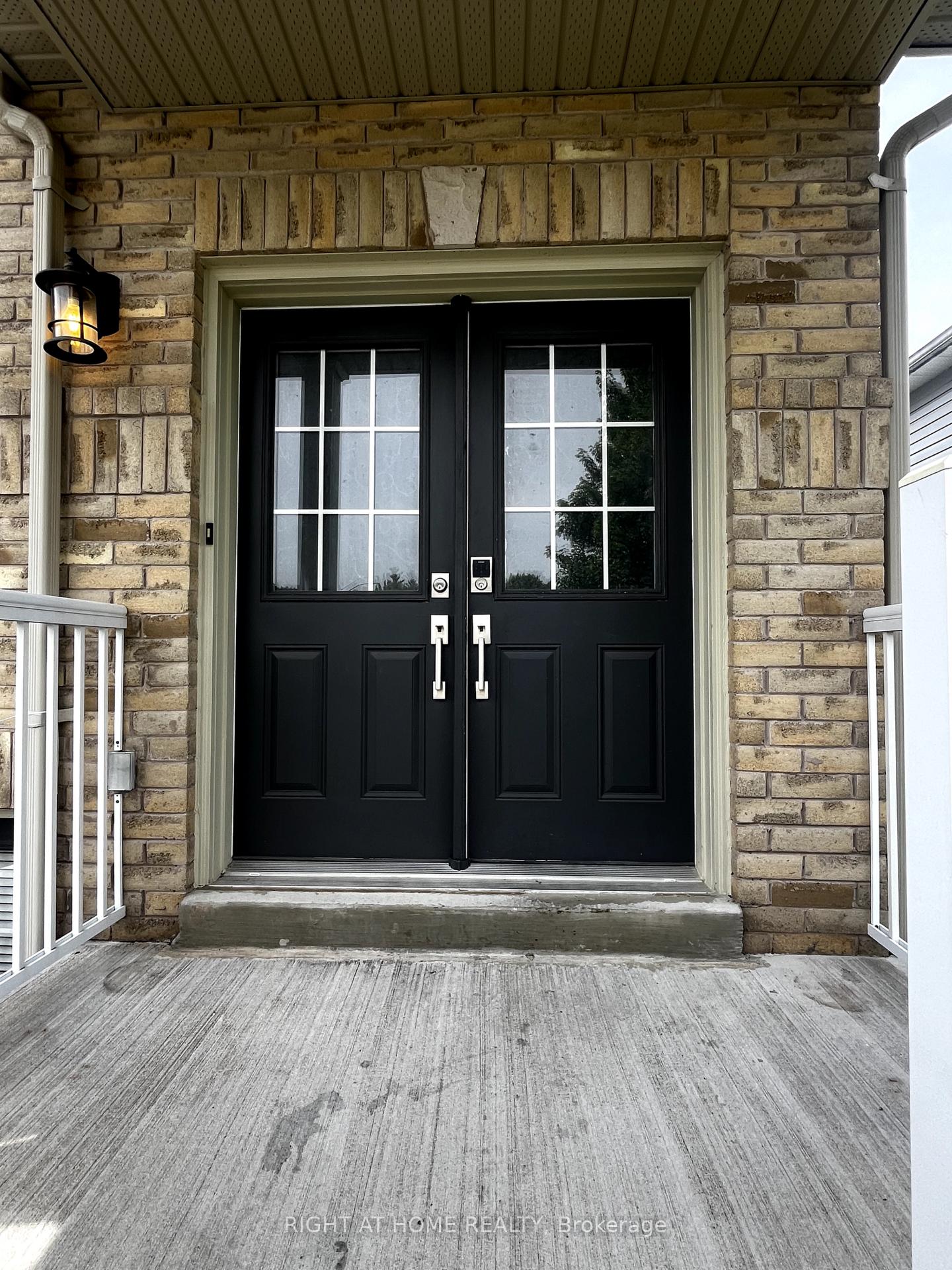 Photo of Unit Unit 1, 116 Maplewood Drive