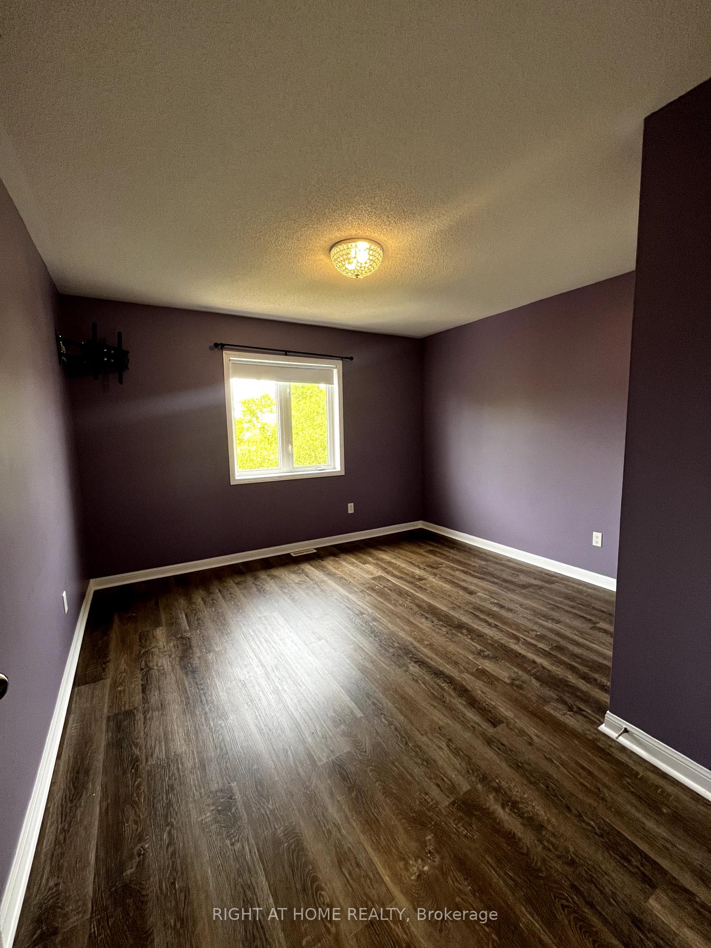Photo 11 of Unit Unit 1, 116 Maplewood Drive, Essa, Angus — HOMEH