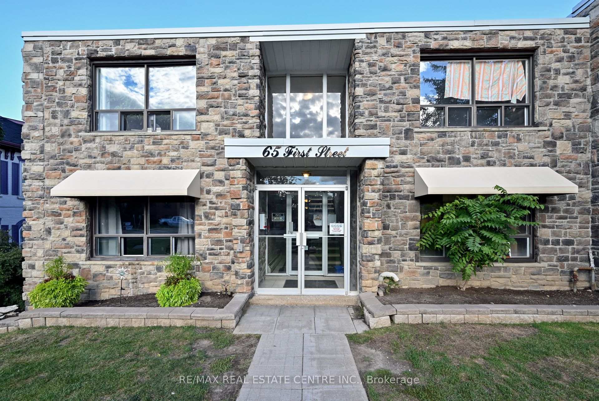 Photo 3 of Unit 10, 65 First Street, Orangeville — HOMEH