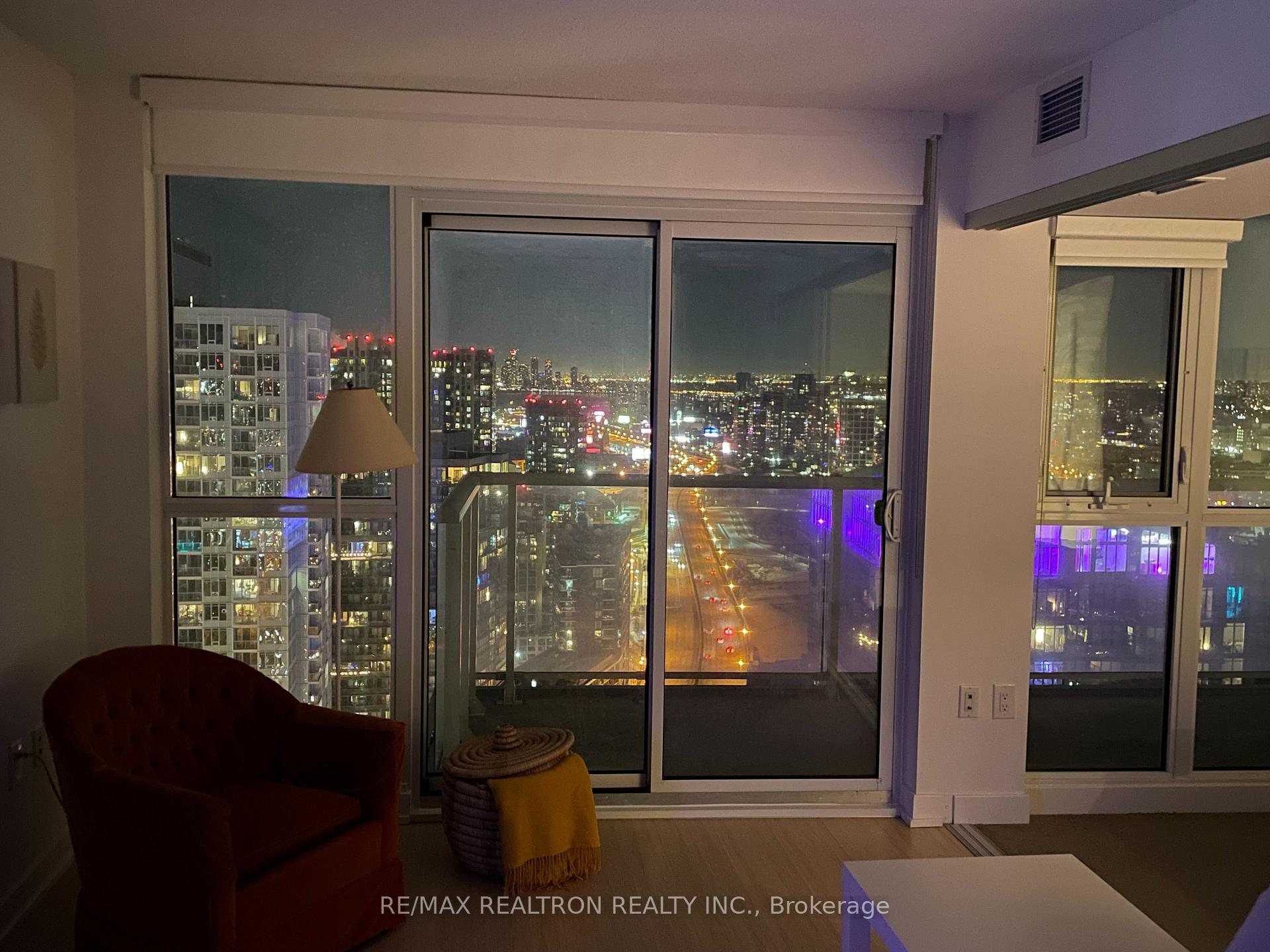 Photo 6 of Unit 4208, 75 Queens Wharf Road, Toronto, Waterfront Communities — HOMEH