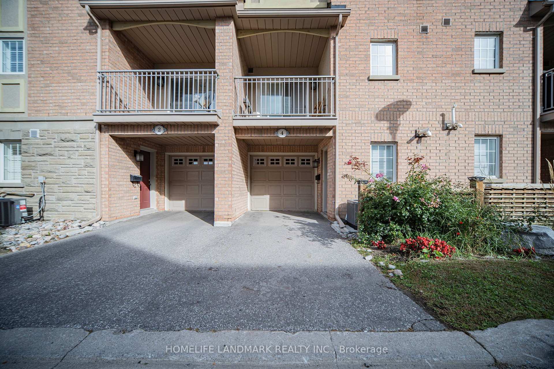 Photo 6 of 4 Legends Way, Markham, Unionville — HOMEH
