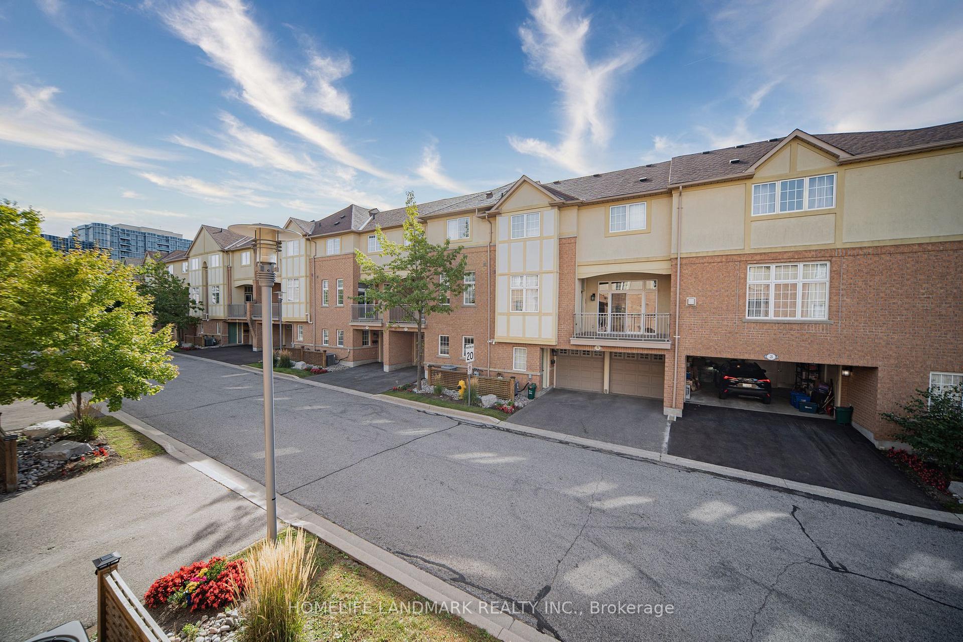 Photo 11 of 4 Legends Way, Markham, Unionville — HOMEH