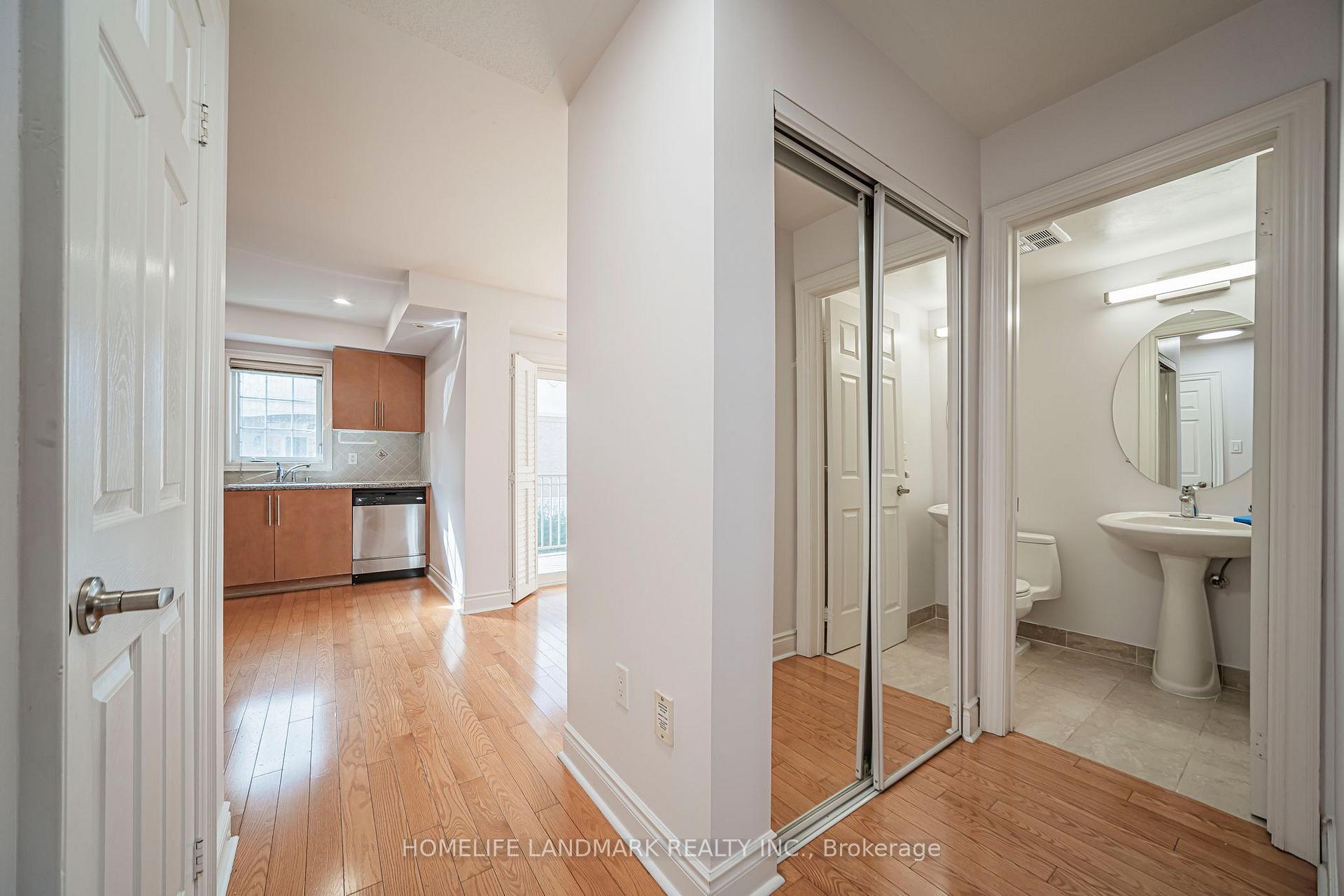 Photo 19 of 4 Legends Way, Markham, Unionville — HOMEH
